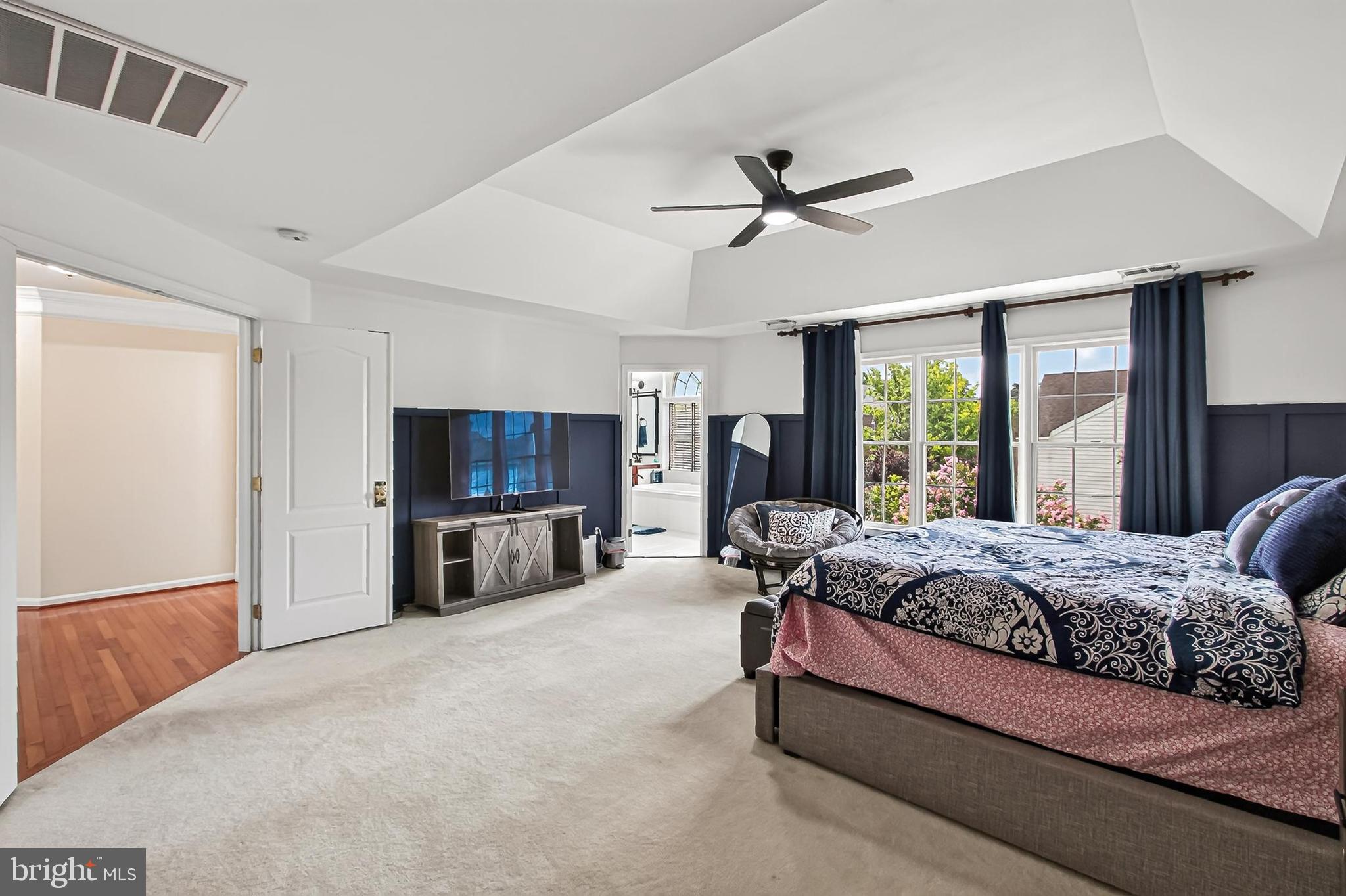 SOUTH RIDING - Residential