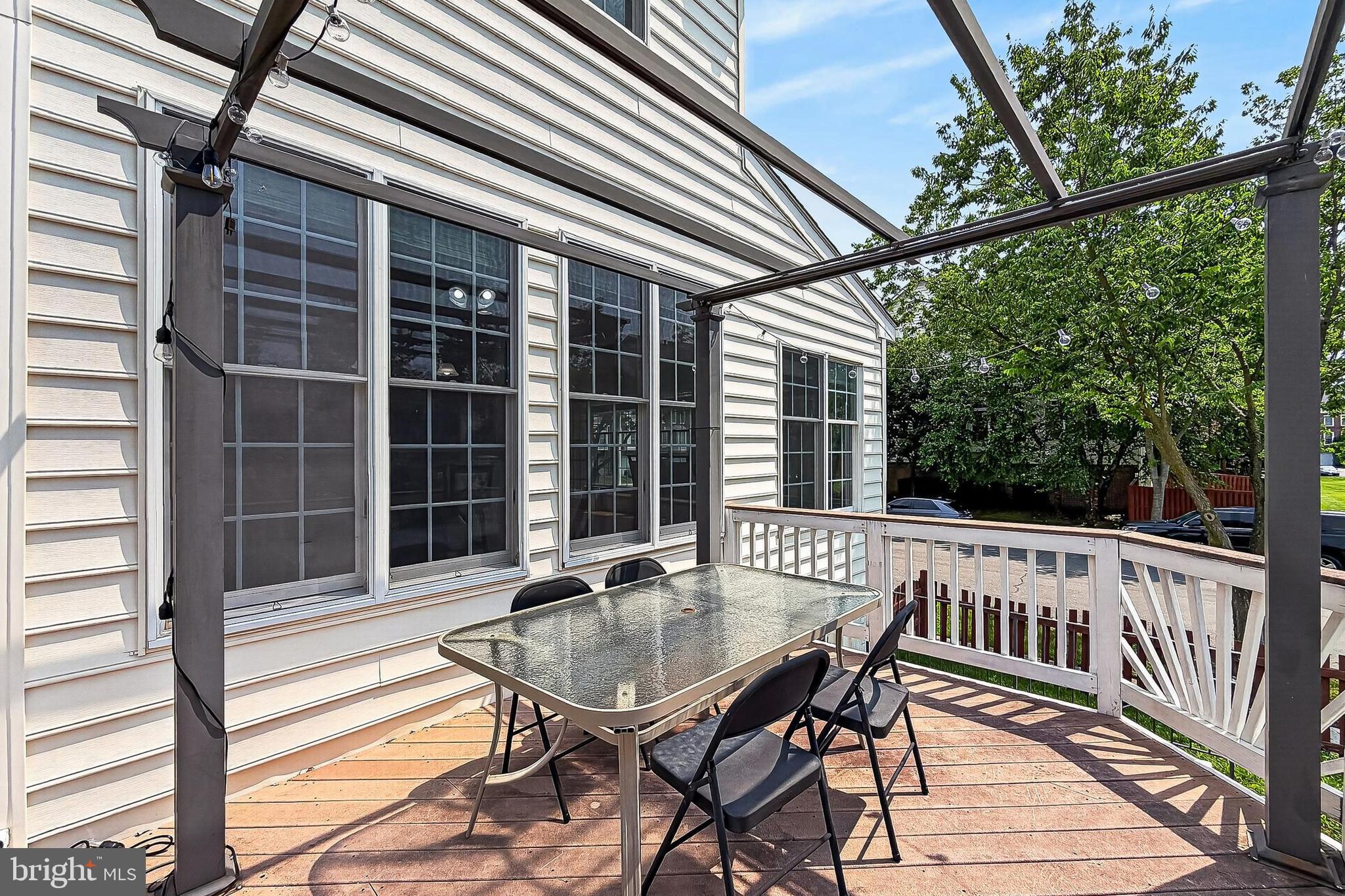 SOUTH RIDING - Residential