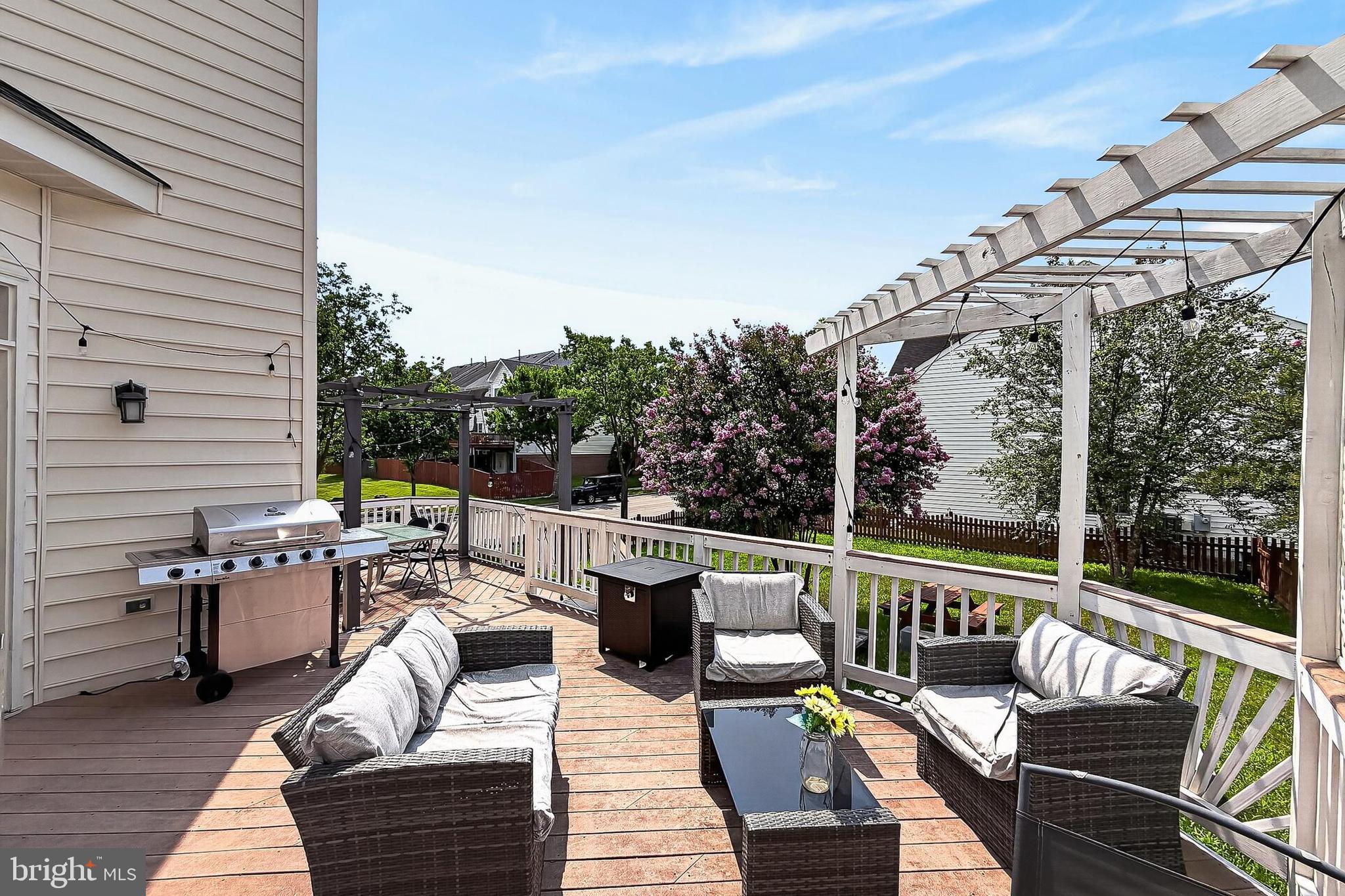 SOUTH RIDING - Residential