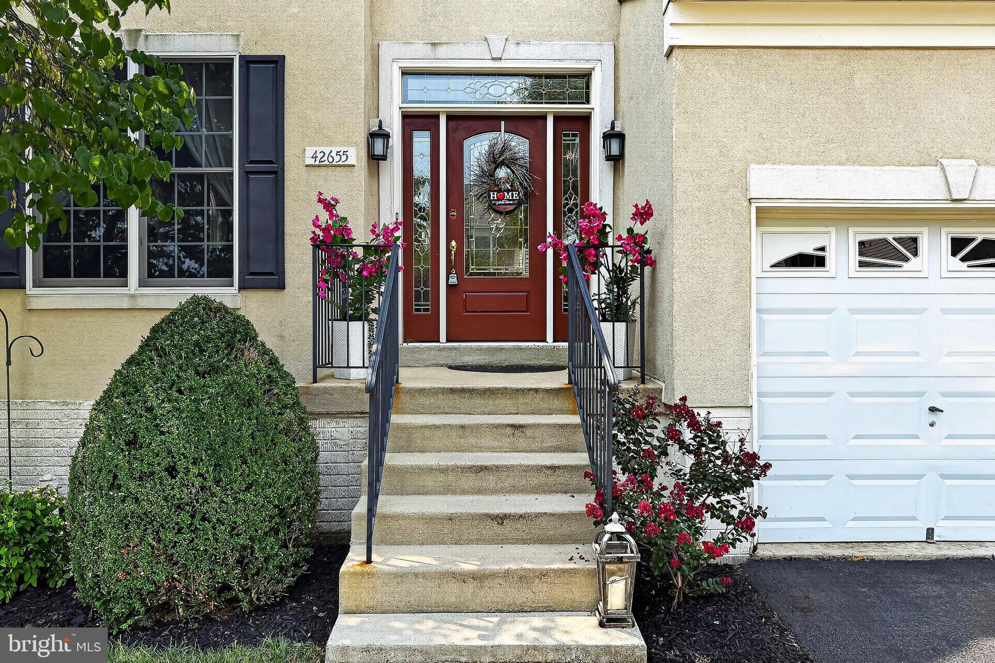 SOUTH RIDING - Residential