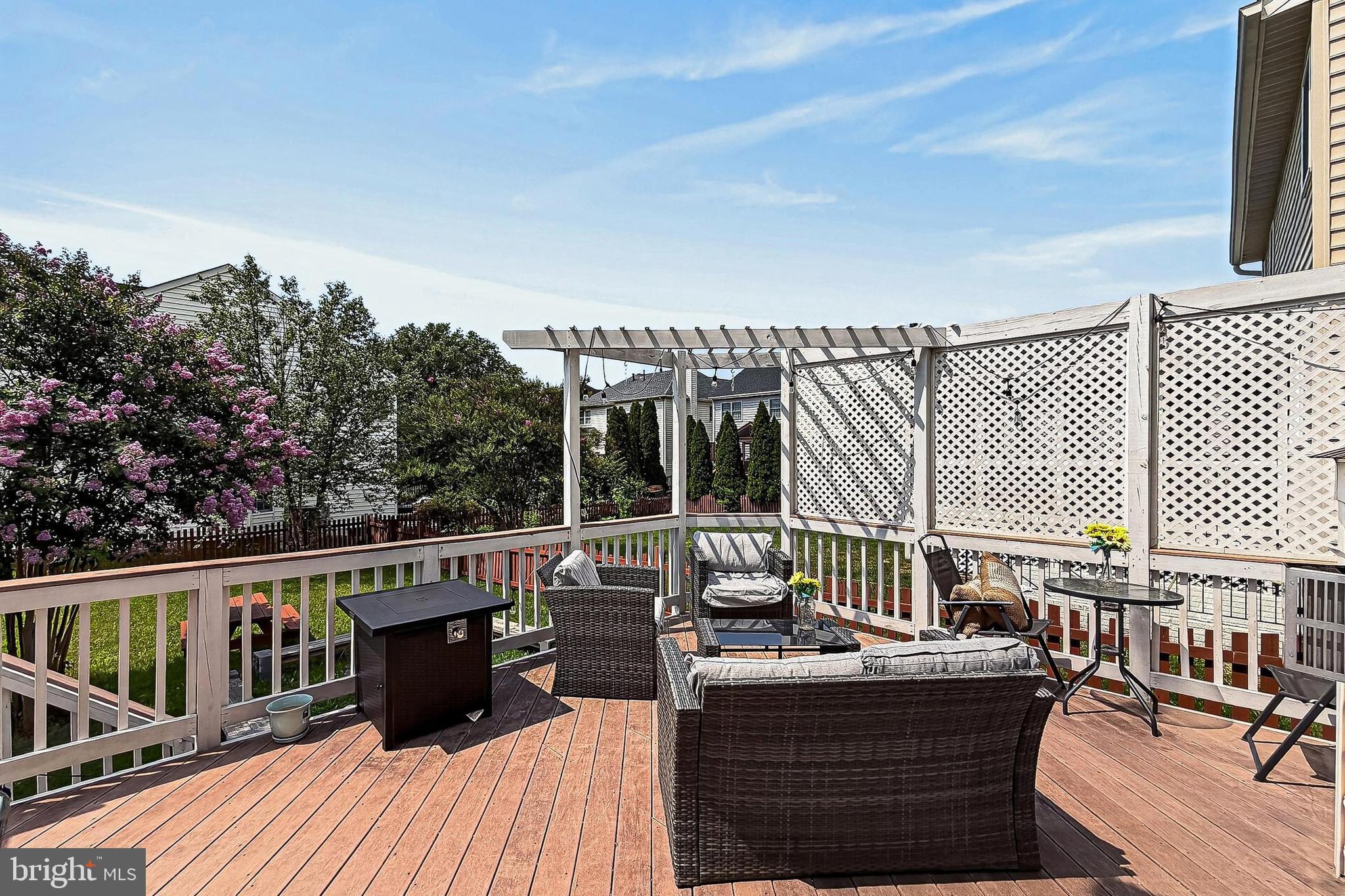 SOUTH RIDING - Residential