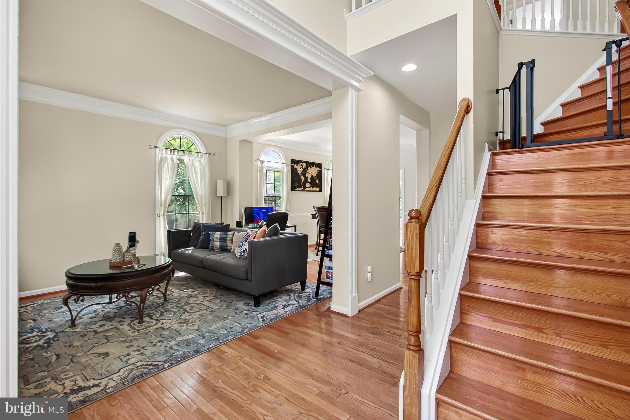 SOUTH RIDING - Residential