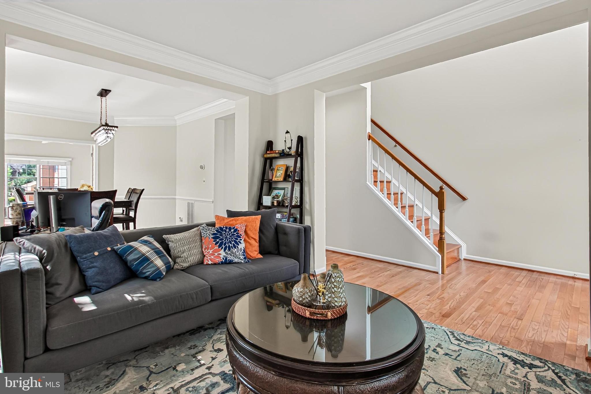SOUTH RIDING - Residential