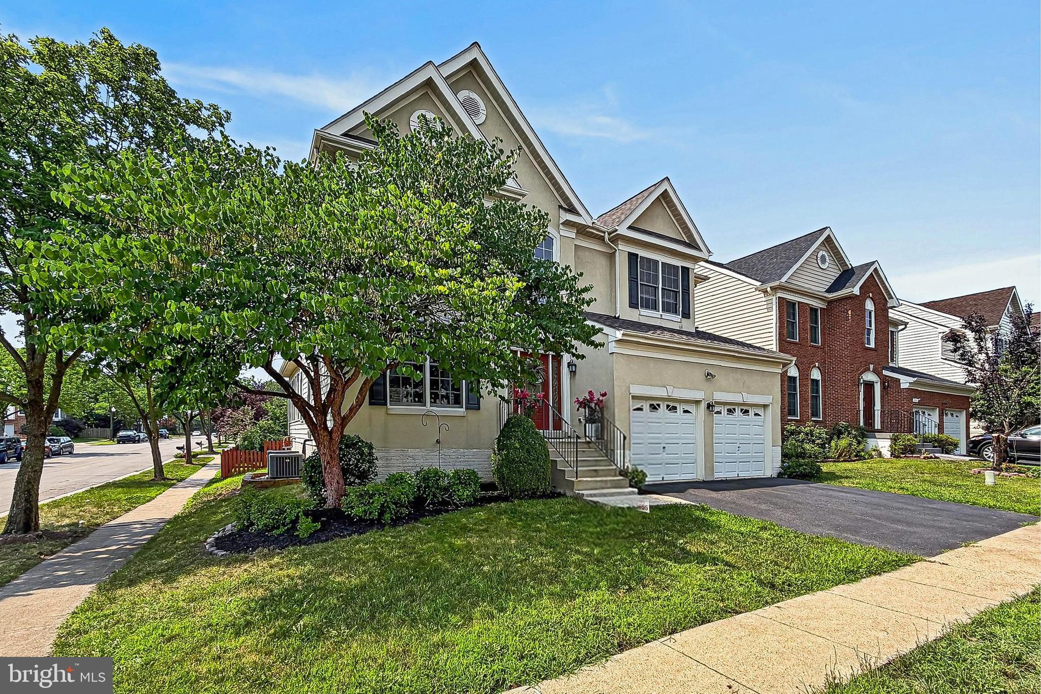 SOUTH RIDING - Residential