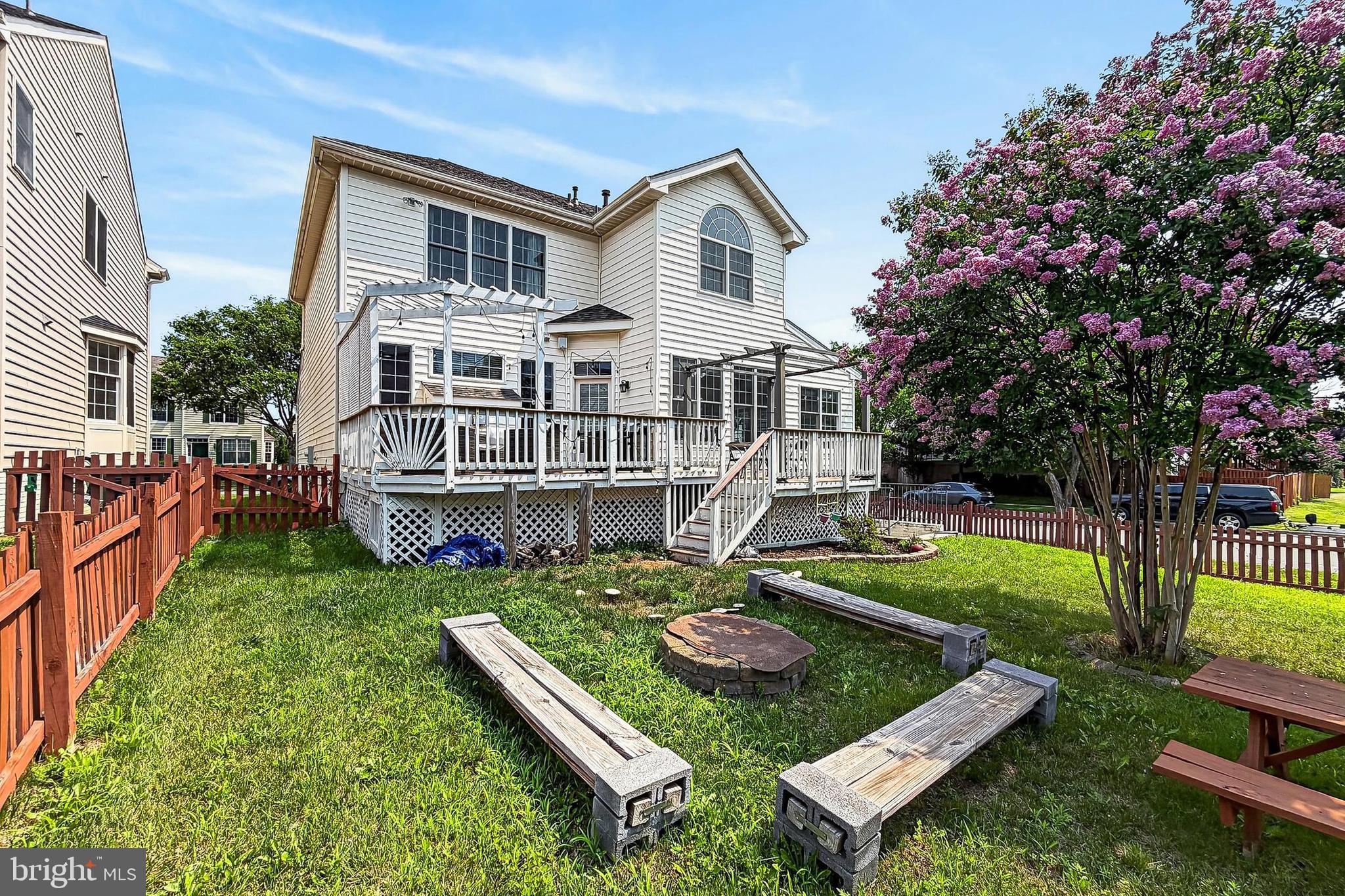 SOUTH RIDING - Residential