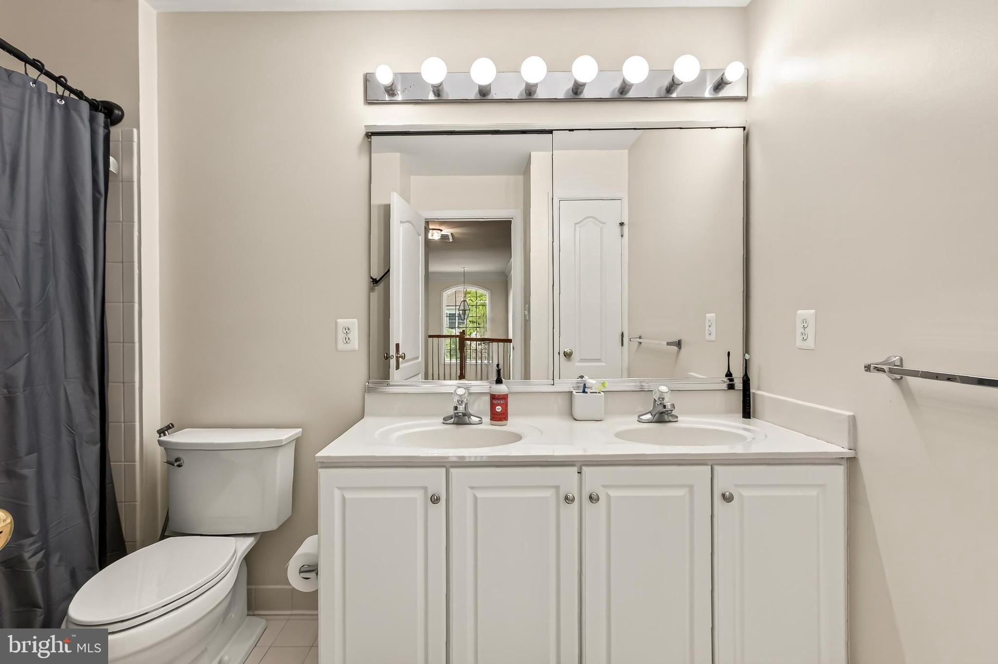 SOUTH RIDING - Residential