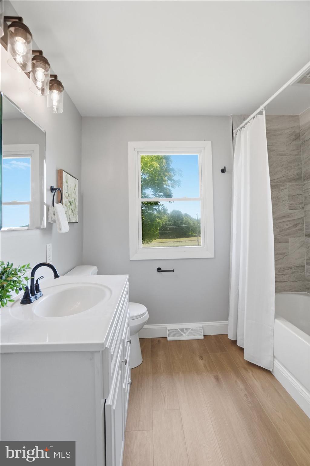 RANDYS DELIGHT - Residential