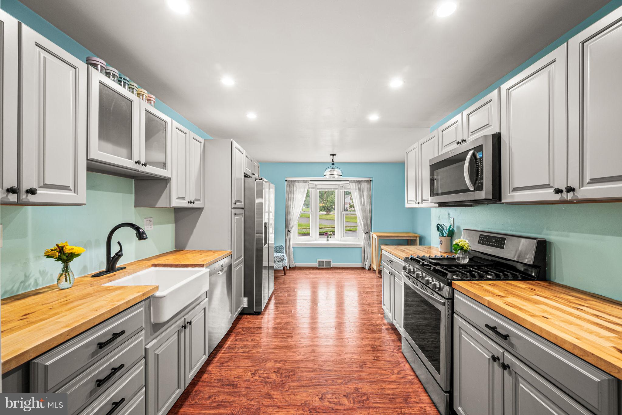 AMITY GARDENS - Residential