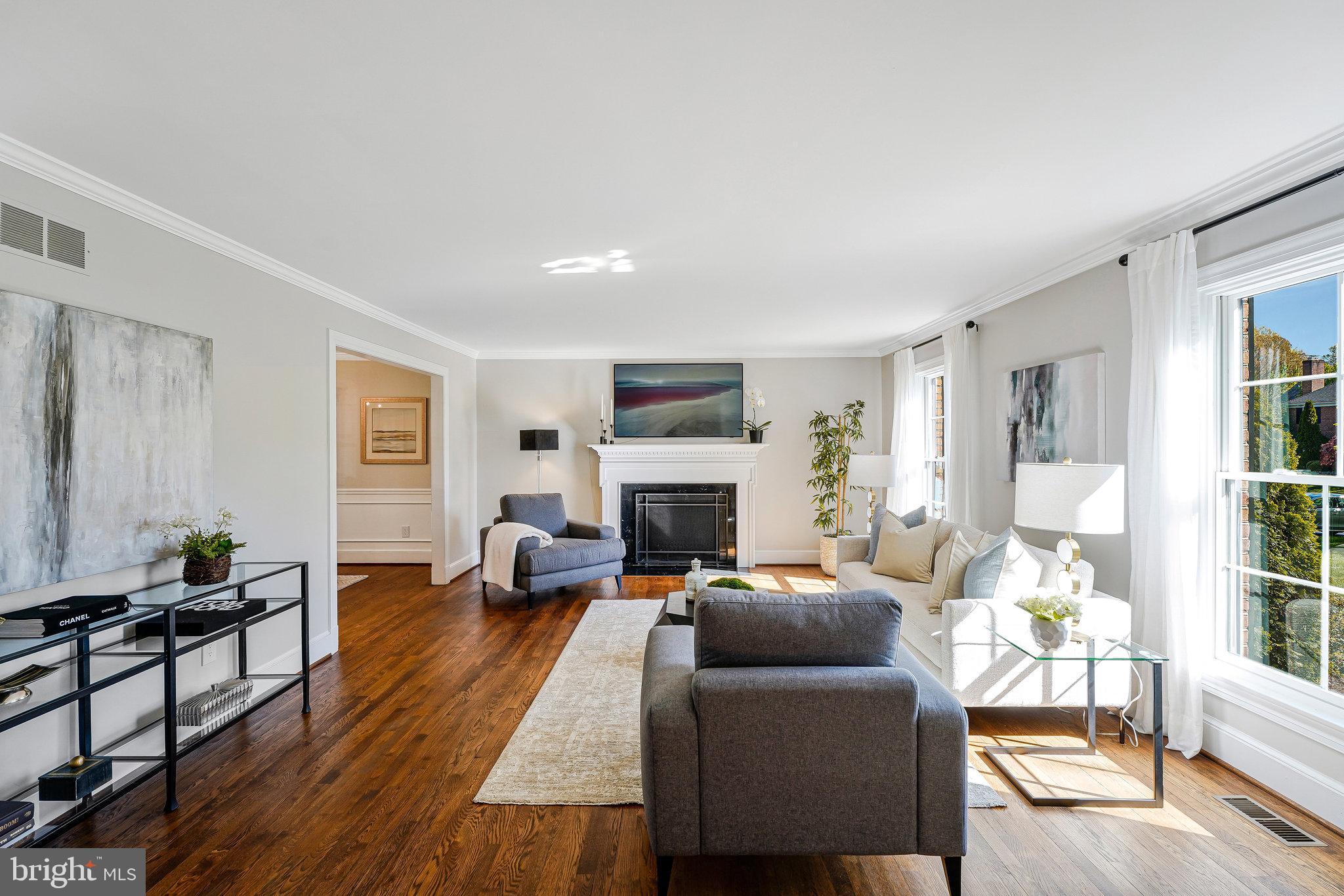 LYNWOOD - Residential