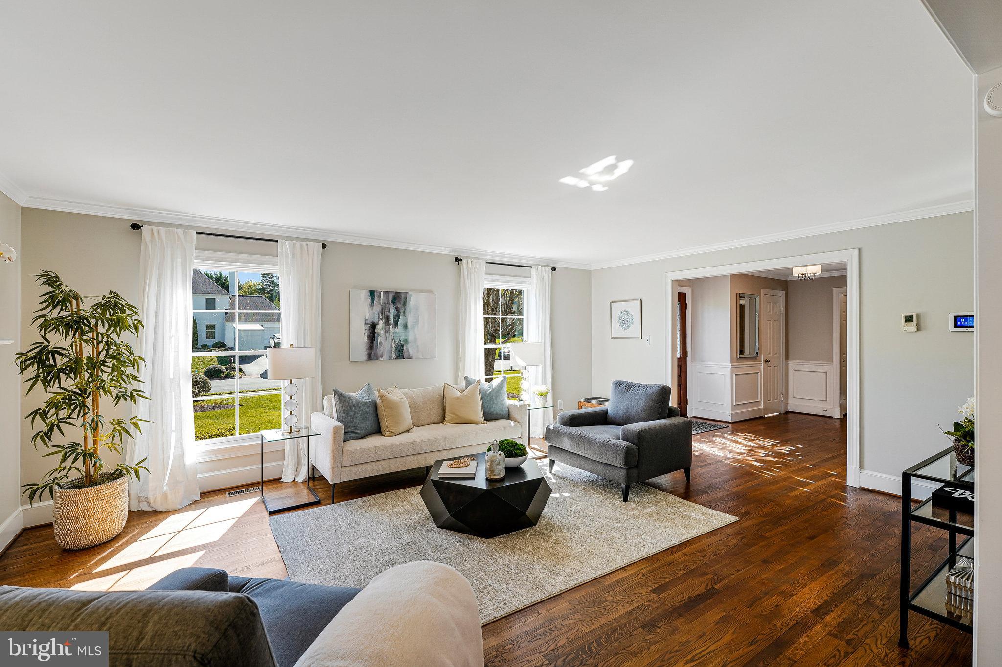 LYNWOOD - Residential