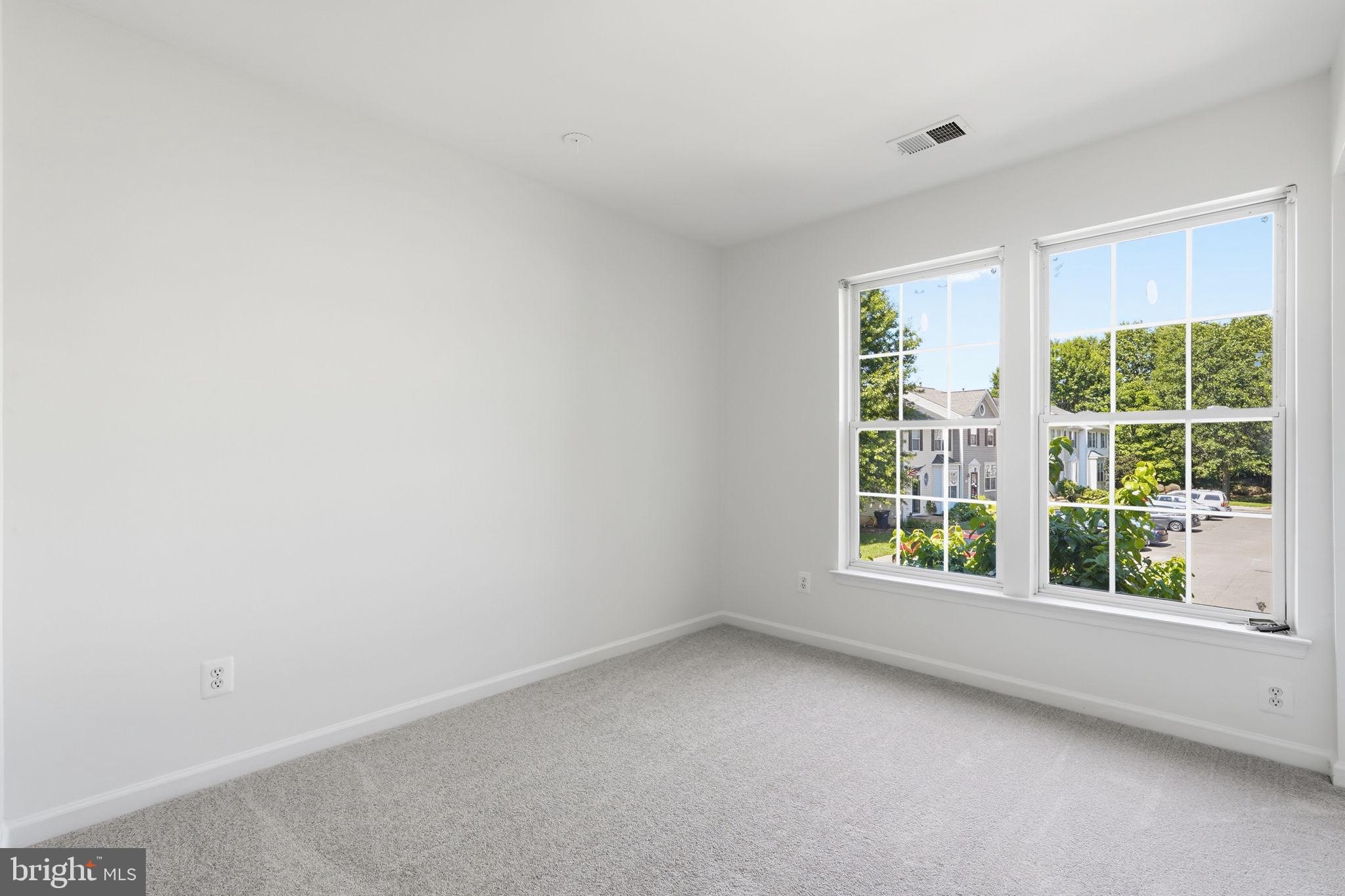 GREENHILL CROSSING - Residential