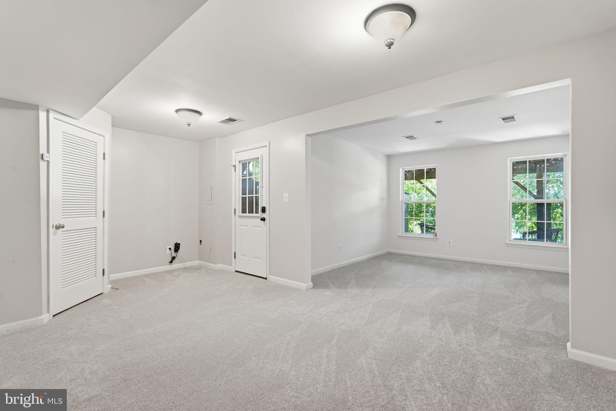 GREENHILL CROSSING - Residential