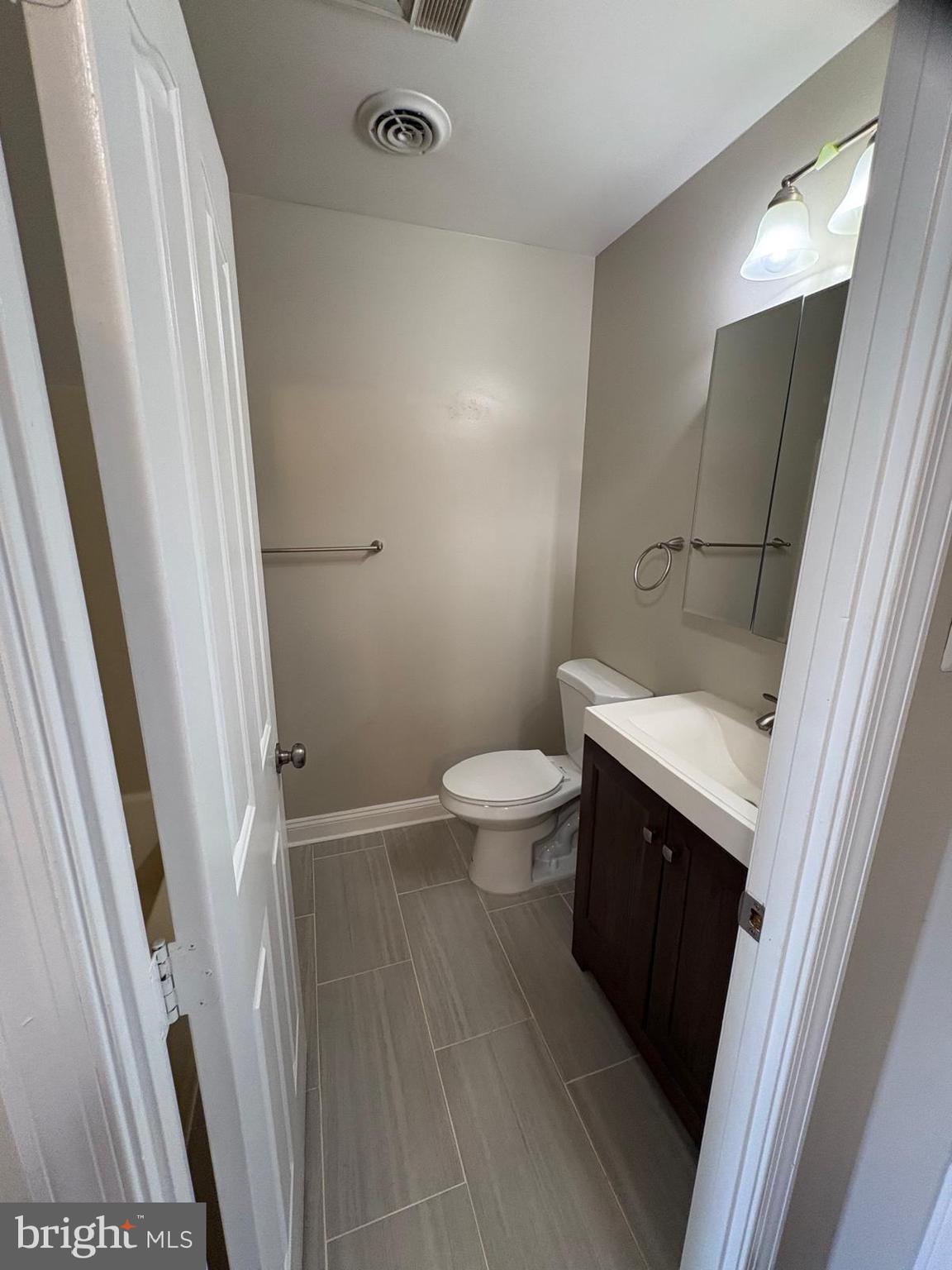 LAKEWOOD ESTATES - Residential