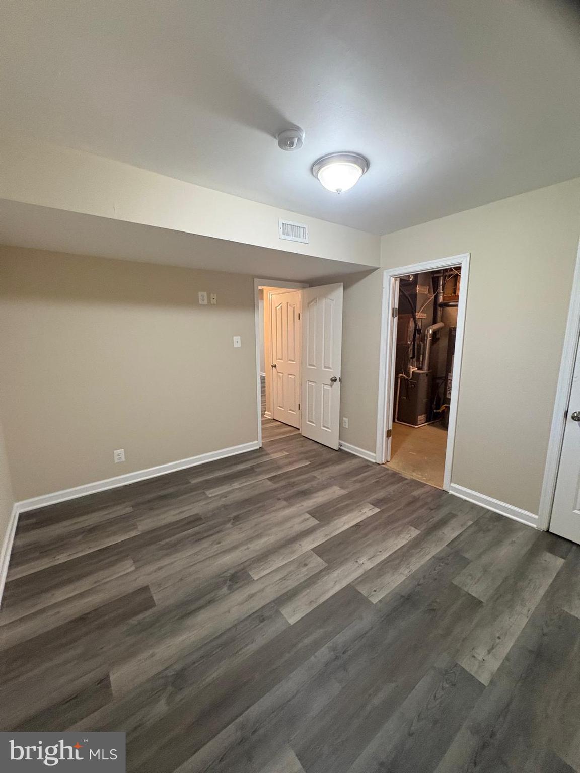 LAKEWOOD ESTATES - Residential