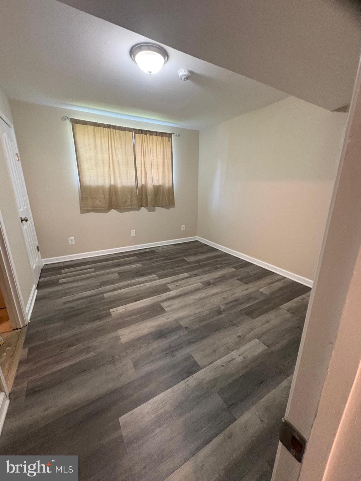 LAKEWOOD ESTATES - Residential