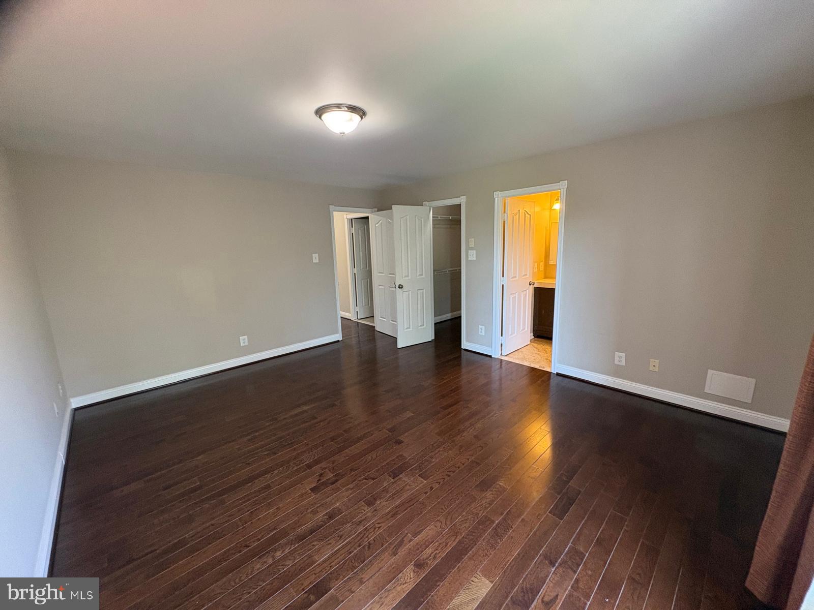 LAKEWOOD ESTATES - Residential