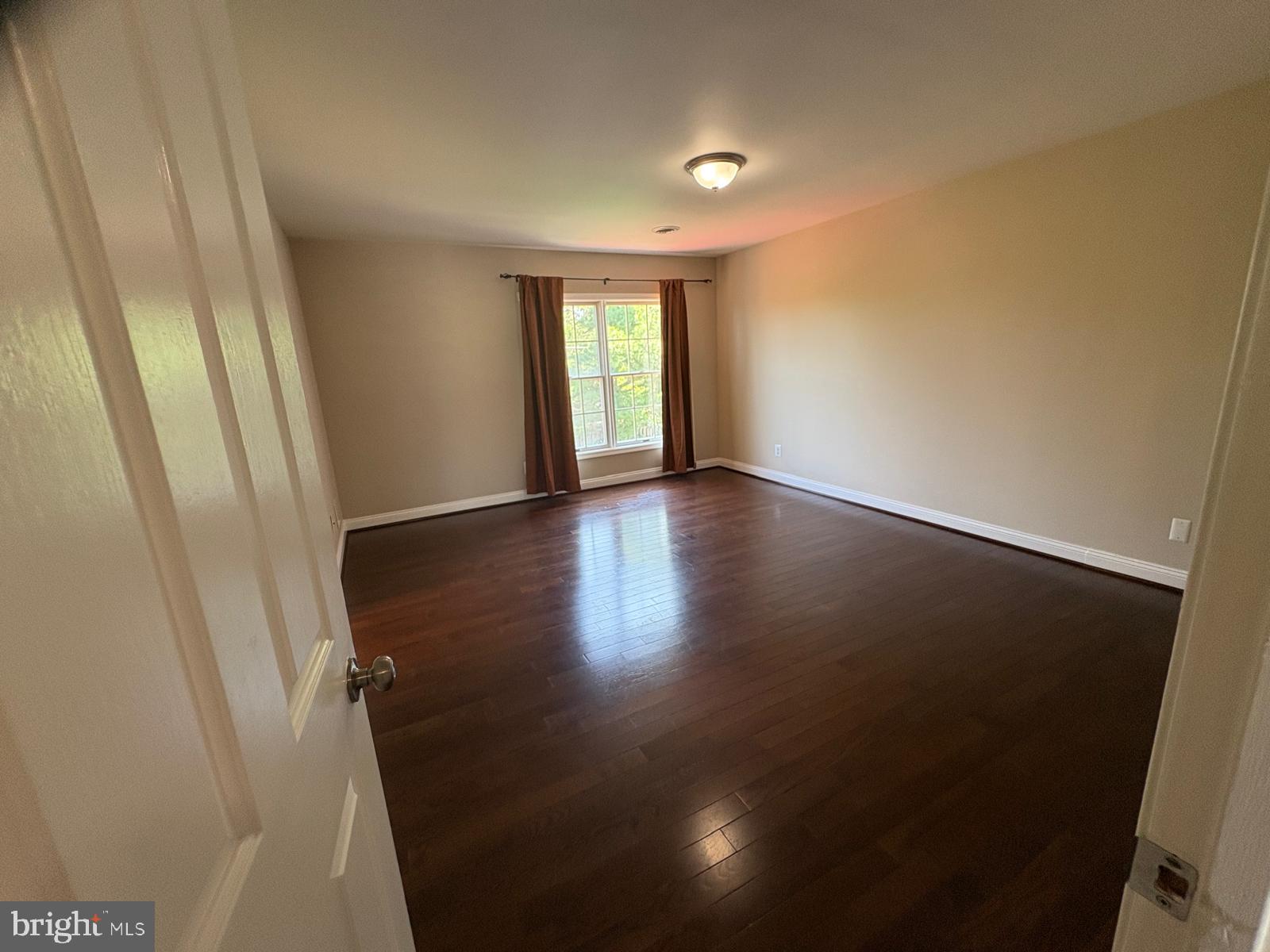 LAKEWOOD ESTATES - Residential