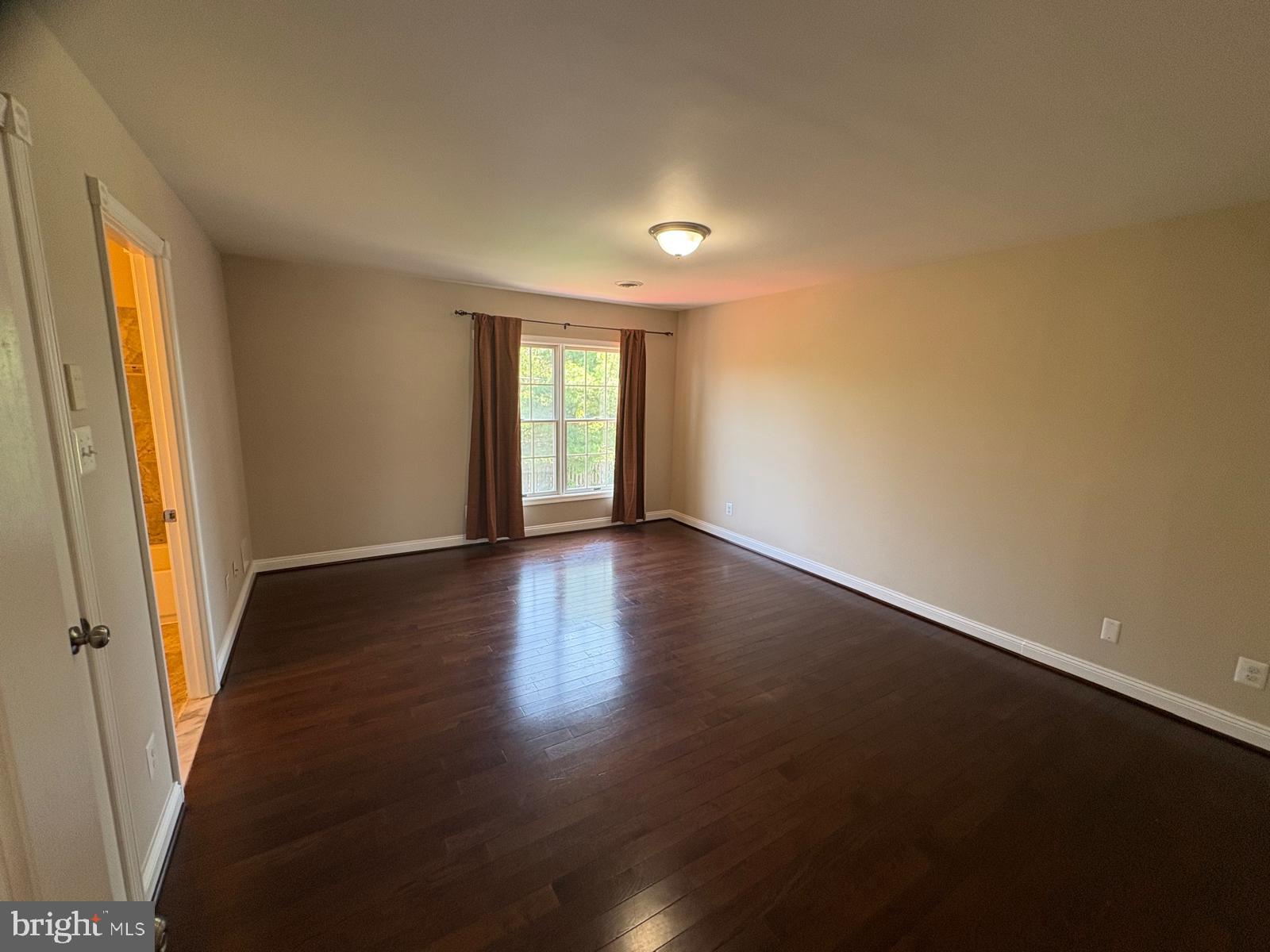 LAKEWOOD ESTATES - Residential