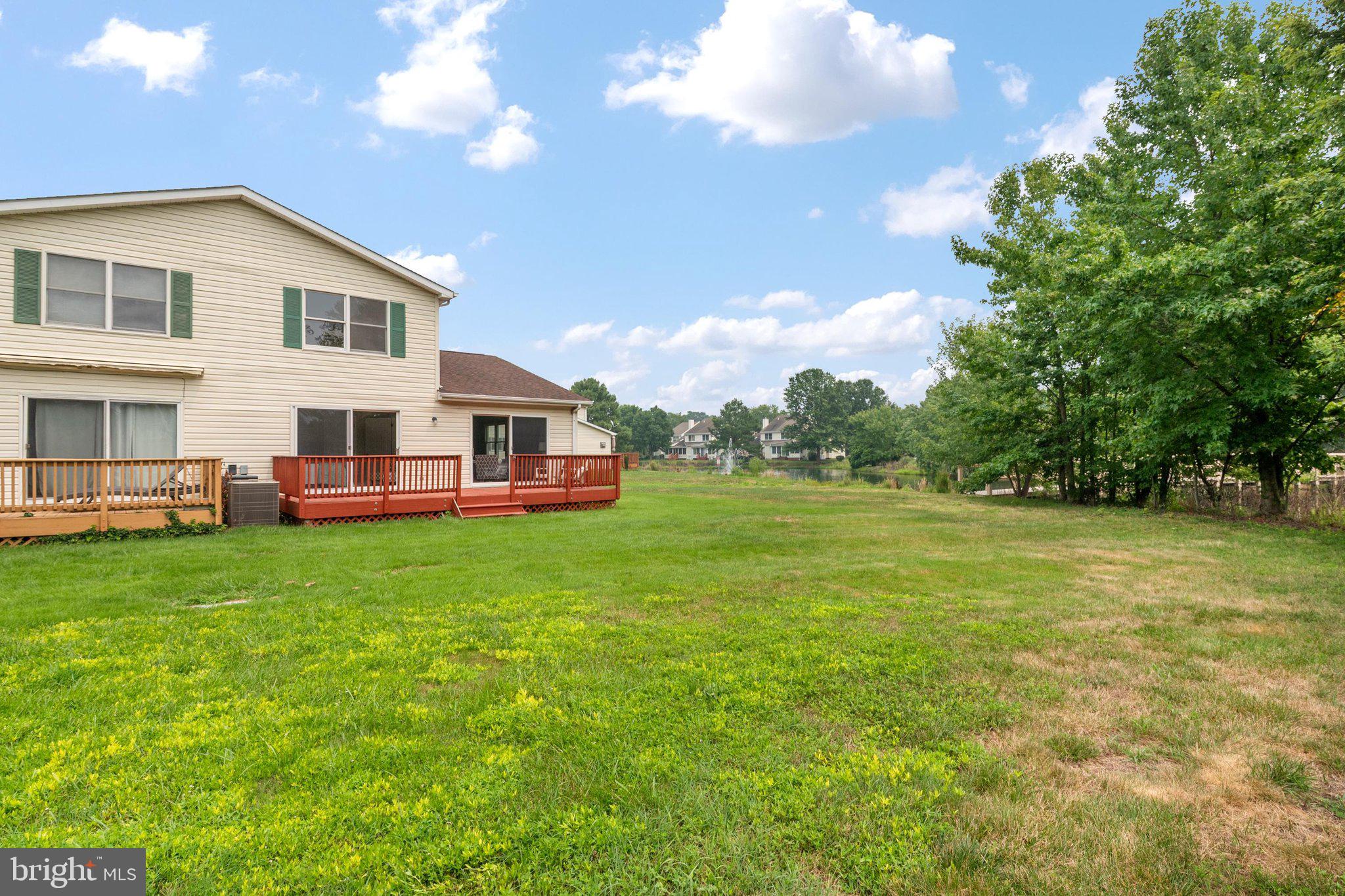 BRIDGE POINTE TOWNHOUSES - Residential