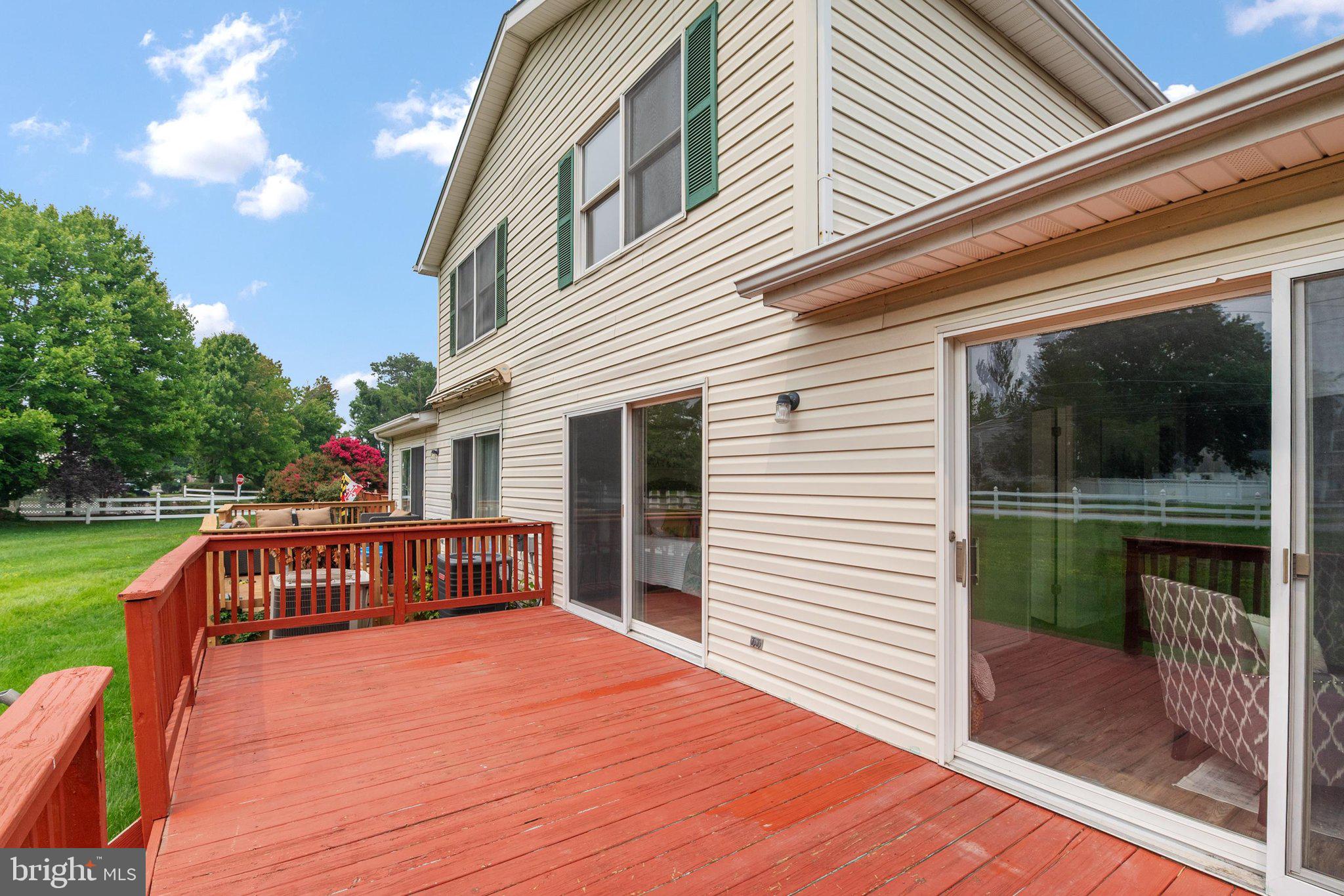 BRIDGE POINTE TOWNHOUSES - Residential