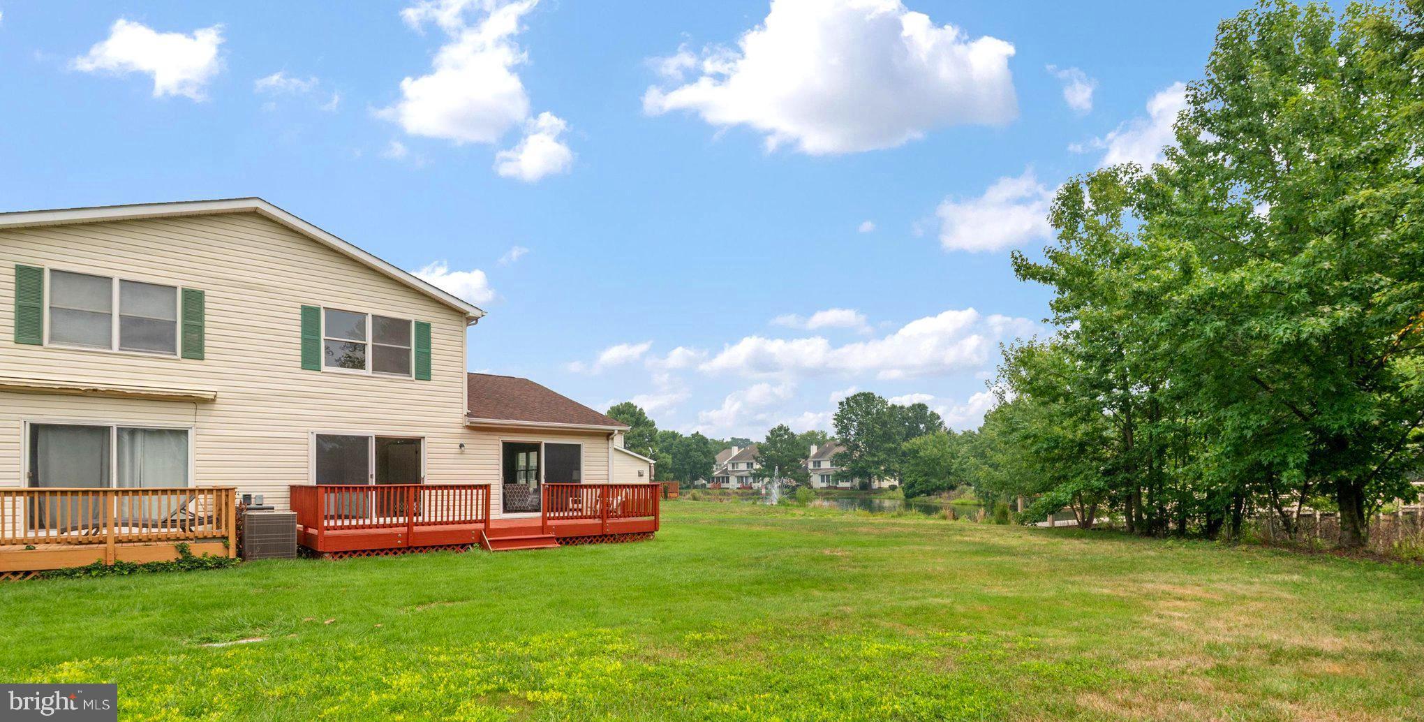 BRIDGE POINTE TOWNHOUSES - Residential