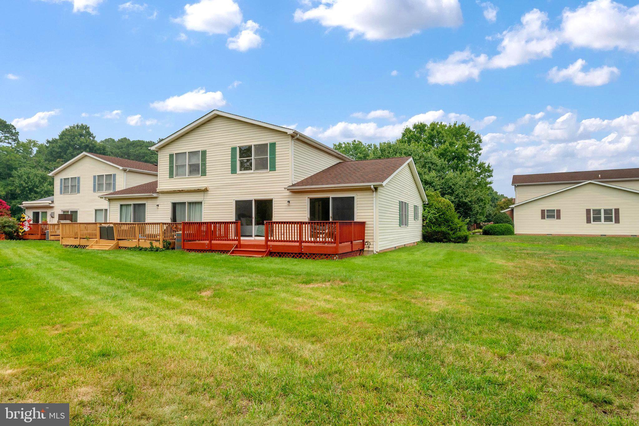 BRIDGE POINTE TOWNHOUSES - Residential