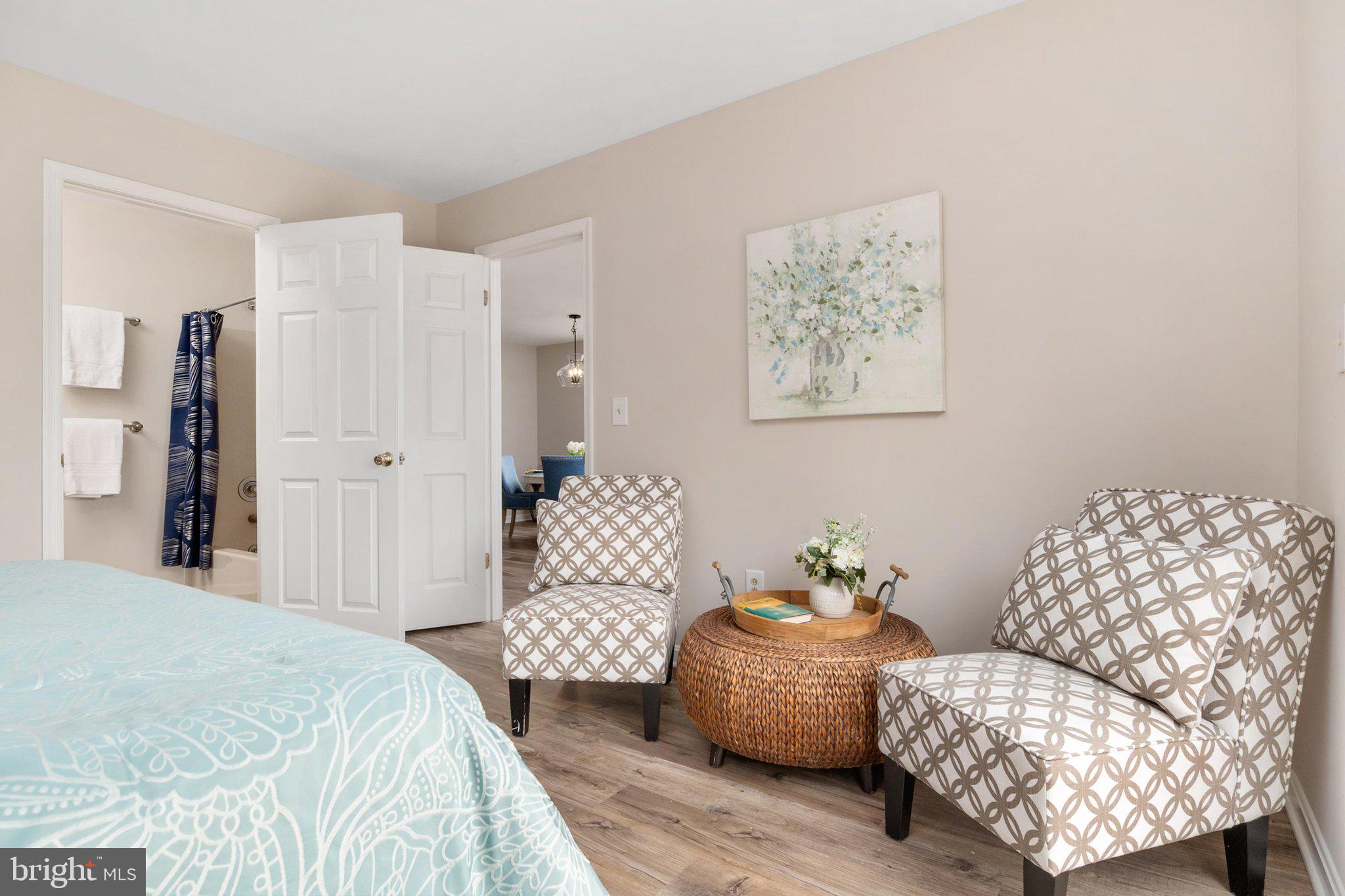 BRIDGE POINTE TOWNHOUSES - Residential