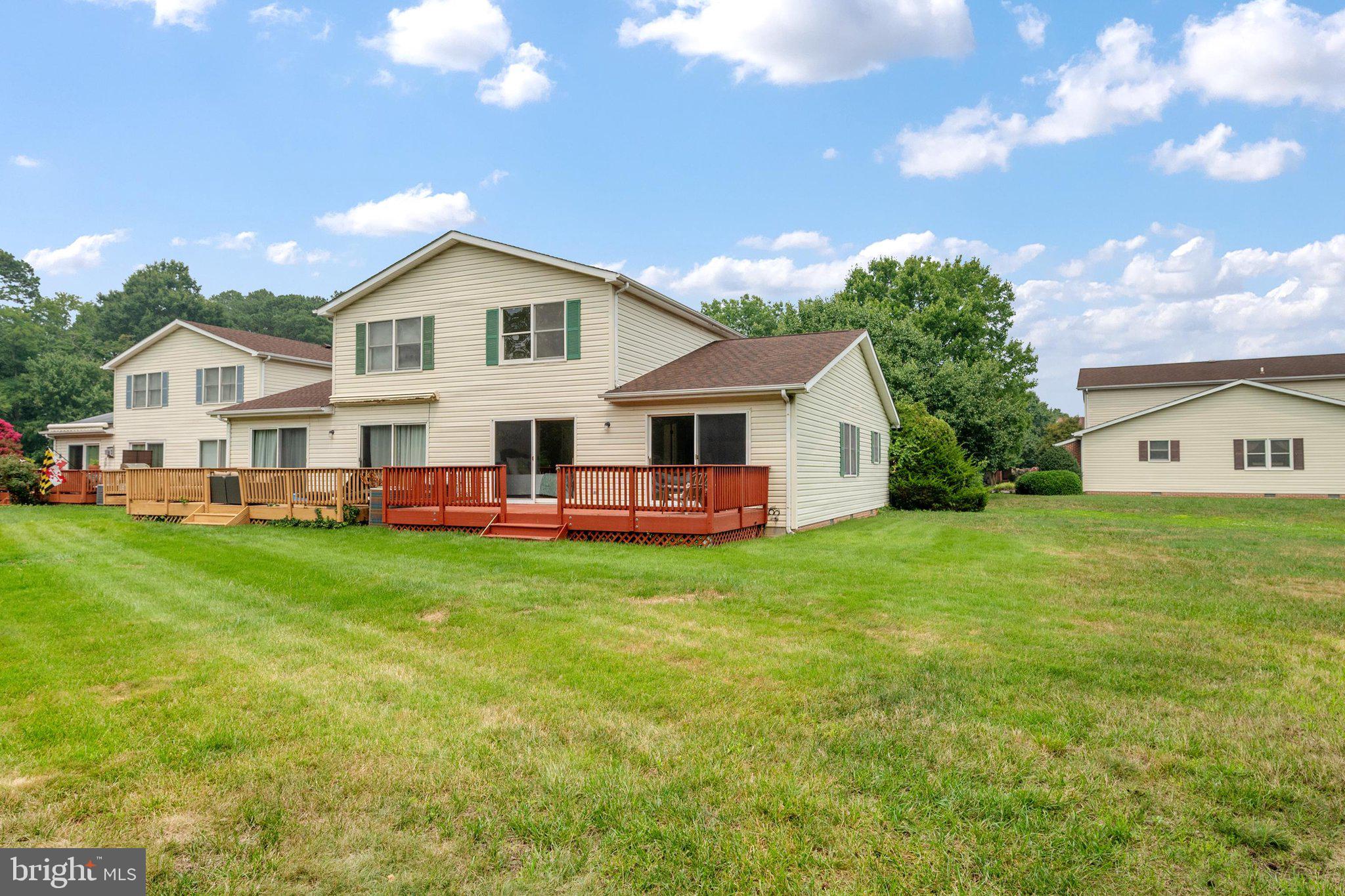 BRIDGE POINTE TOWNHOUSES - Residential