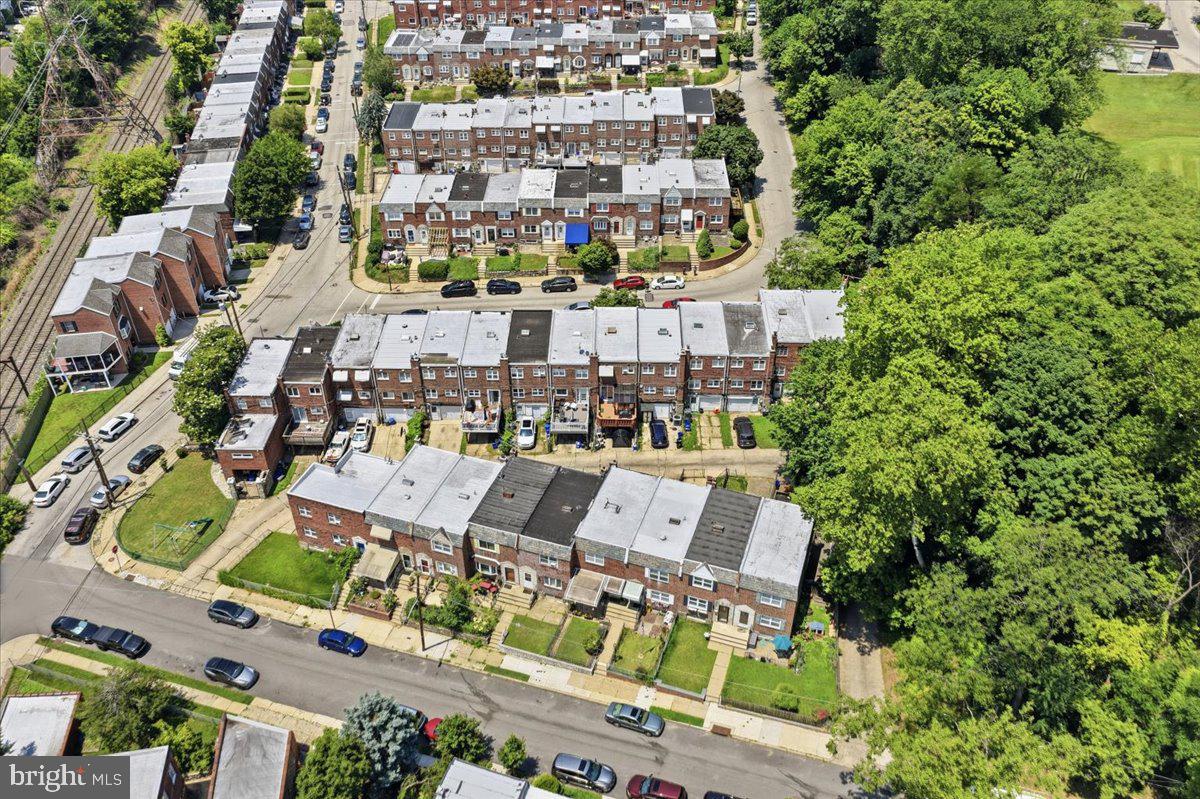 EAST FALLS - Residential