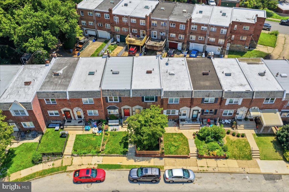 EAST FALLS - Residential