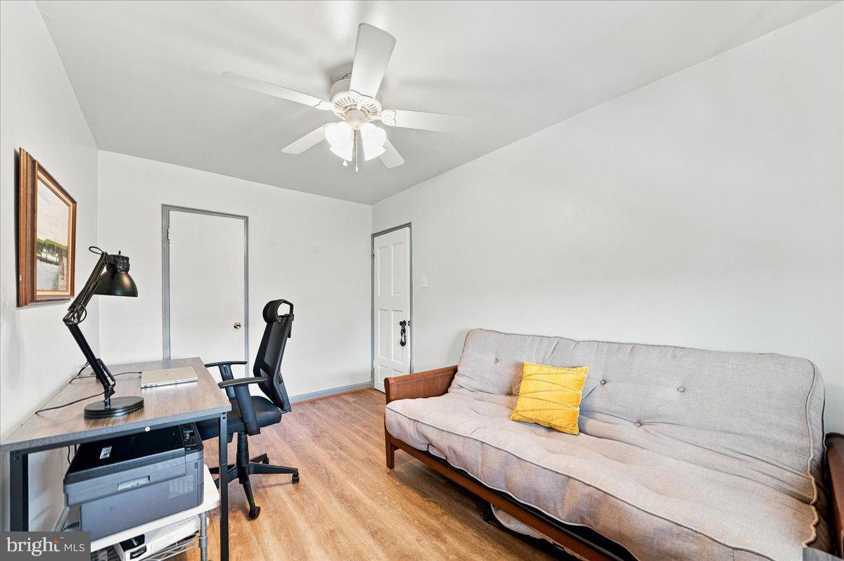 EAST FALLS - Residential
