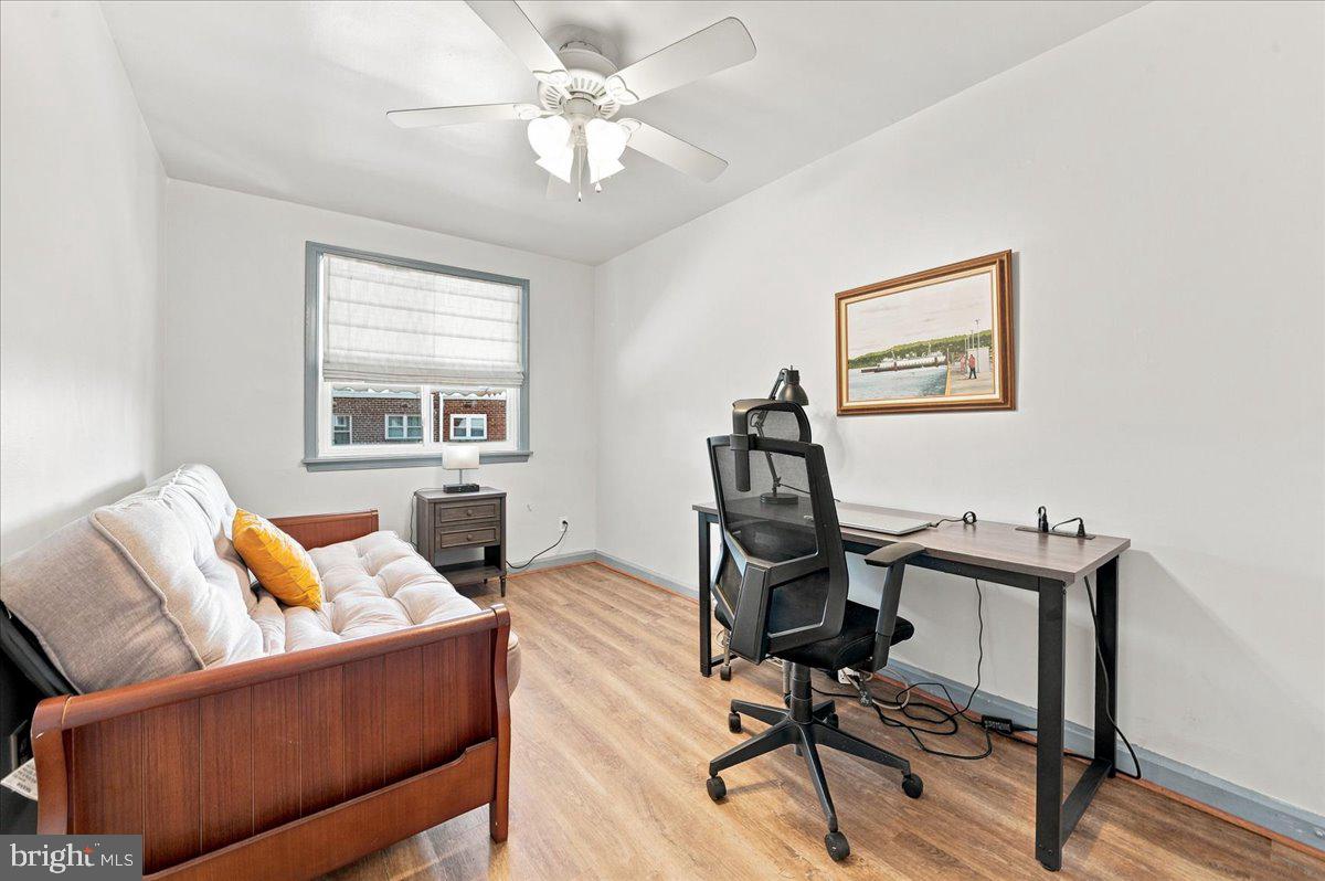 EAST FALLS - Residential