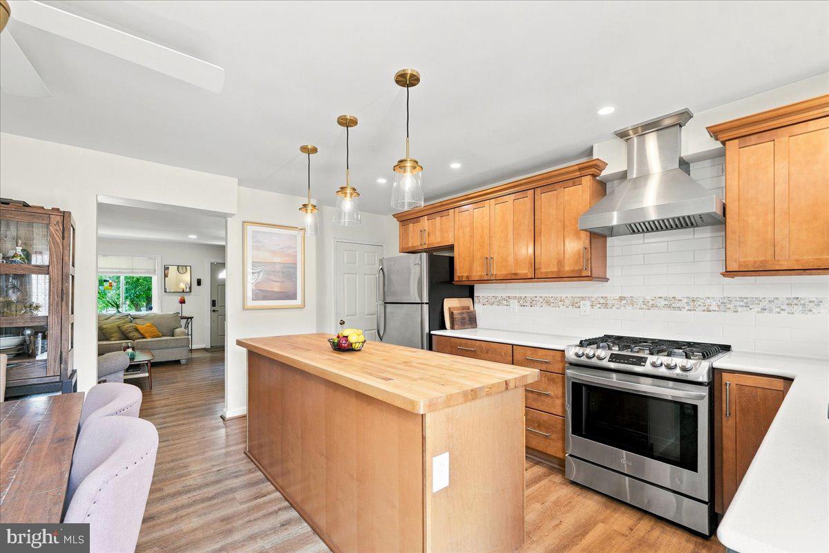 EAST FALLS - Residential