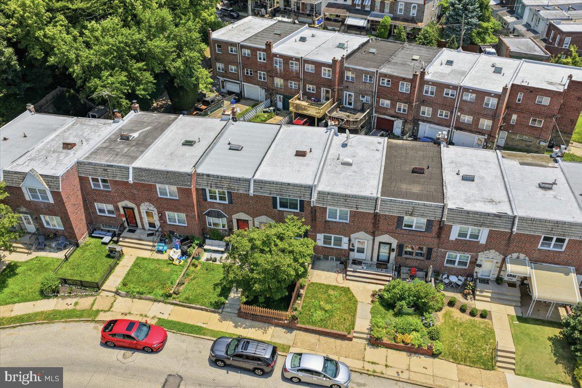 EAST FALLS - Residential