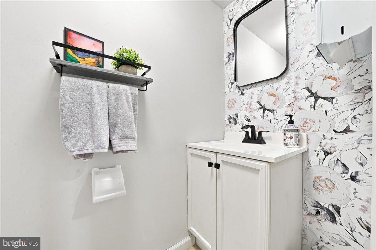 EAST FALLS - Residential