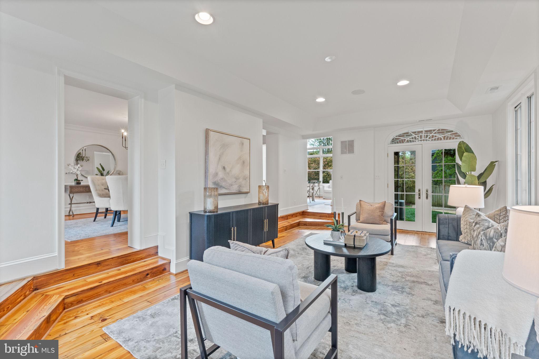 IVY HILL - Residential