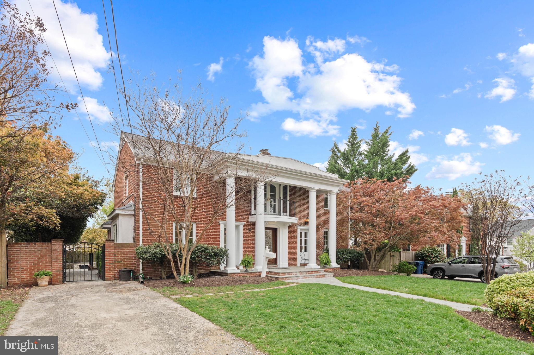 IVY HILL - Residential