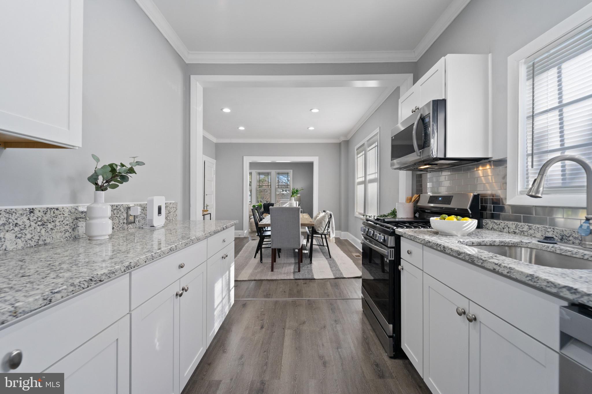 WINDSOR HILLS - Residential