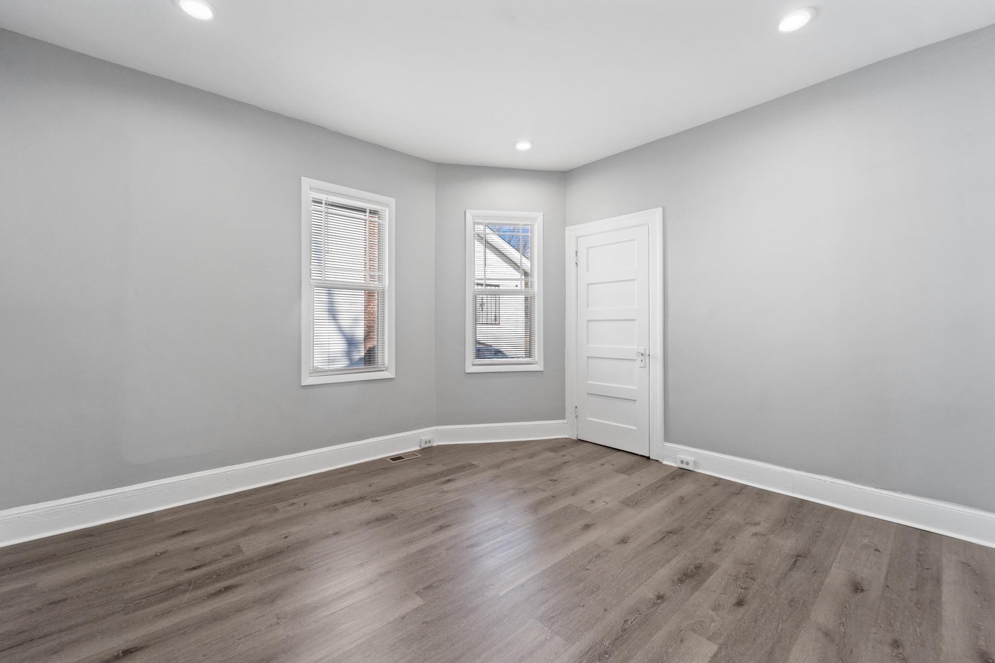 WINDSOR HILLS - Residential