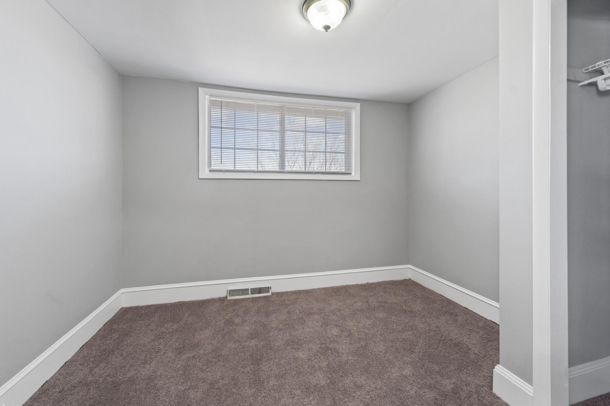 WINDSOR HILLS - Residential