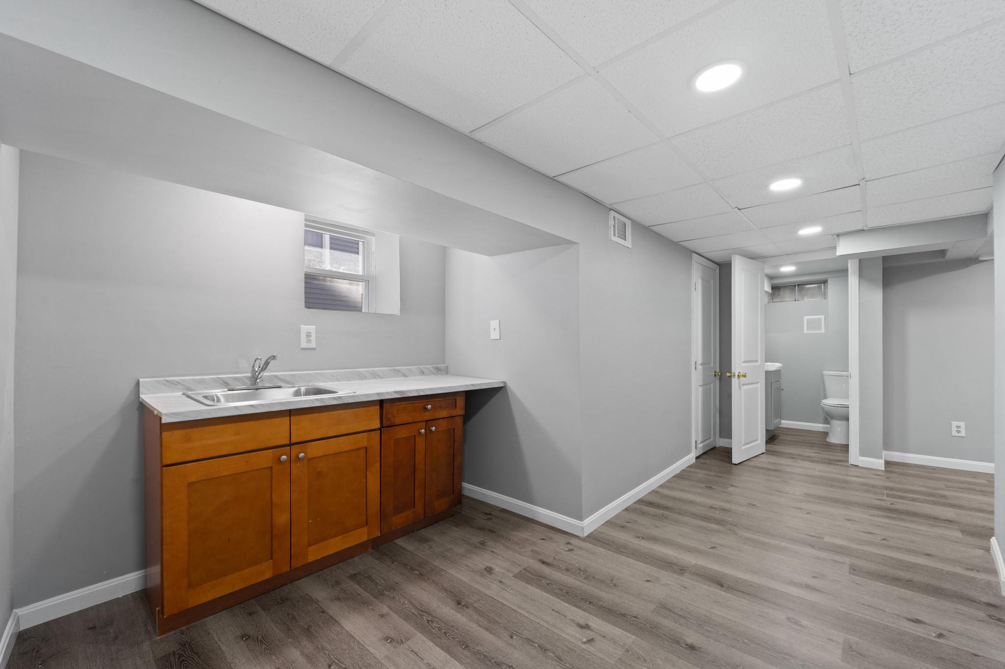 WINDSOR HILLS - Residential