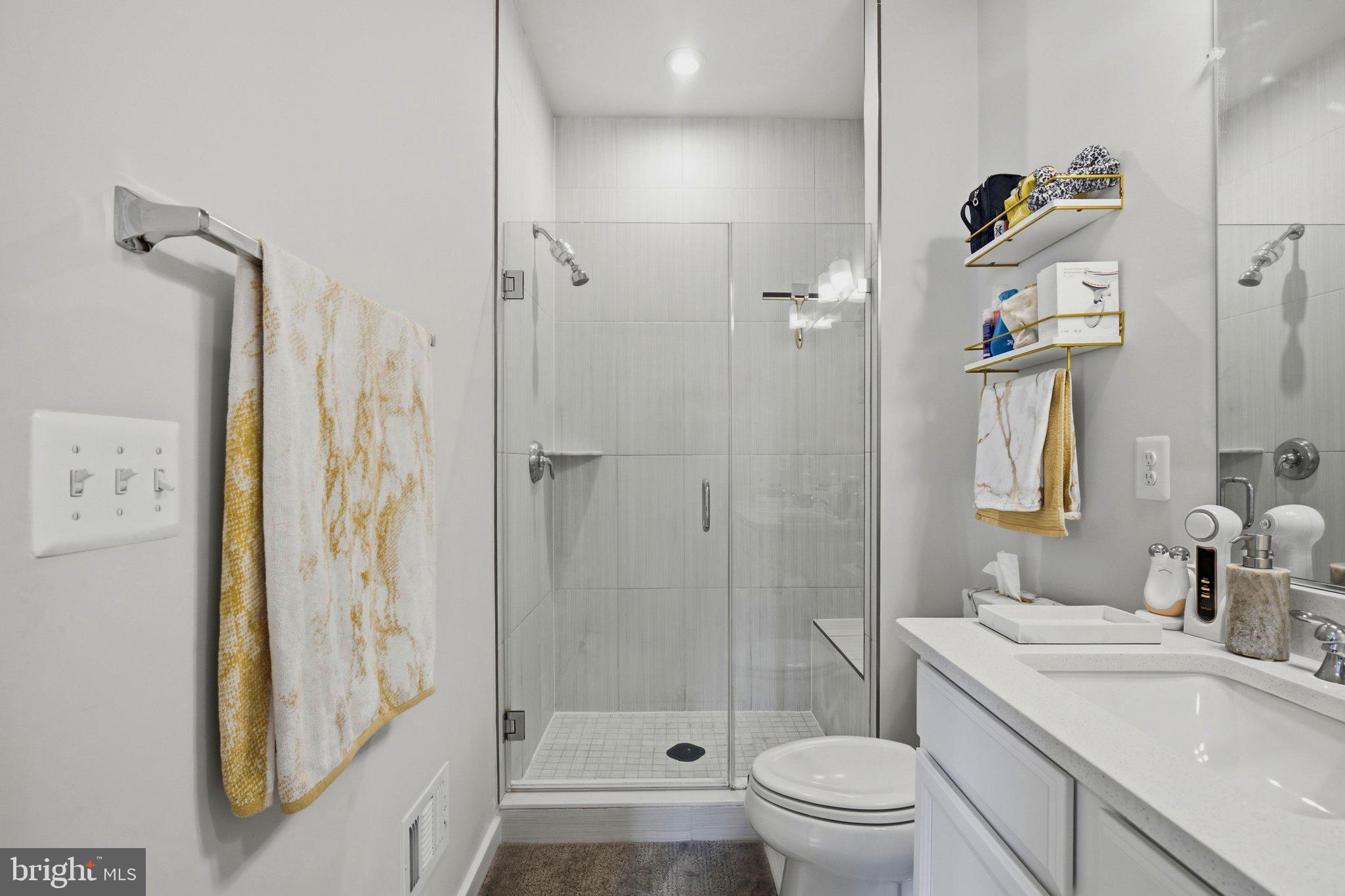 POTOMAC SHORES - Residential