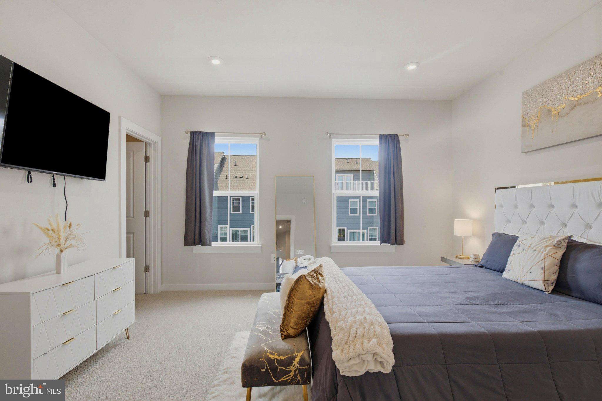 POTOMAC SHORES - Residential