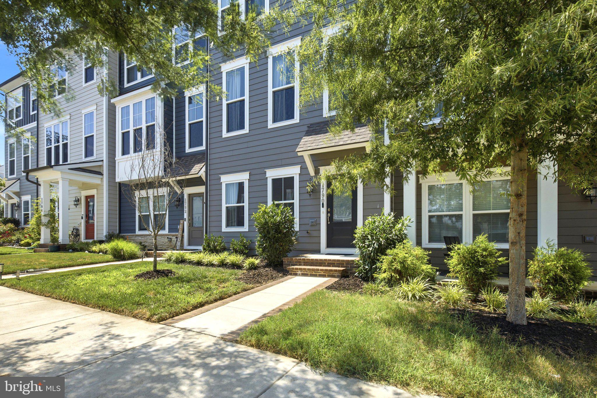 POTOMAC SHORES - Residential