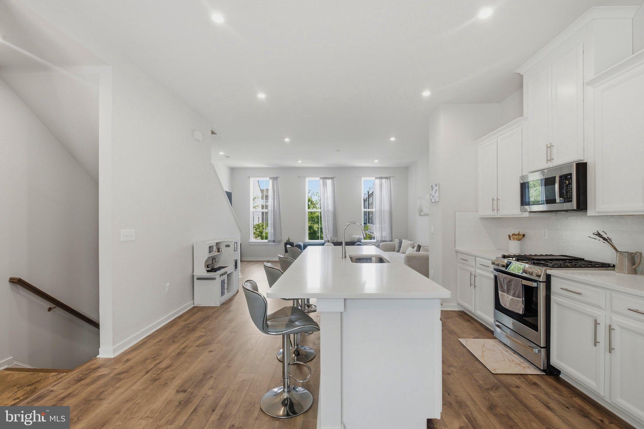 POTOMAC SHORES - Residential