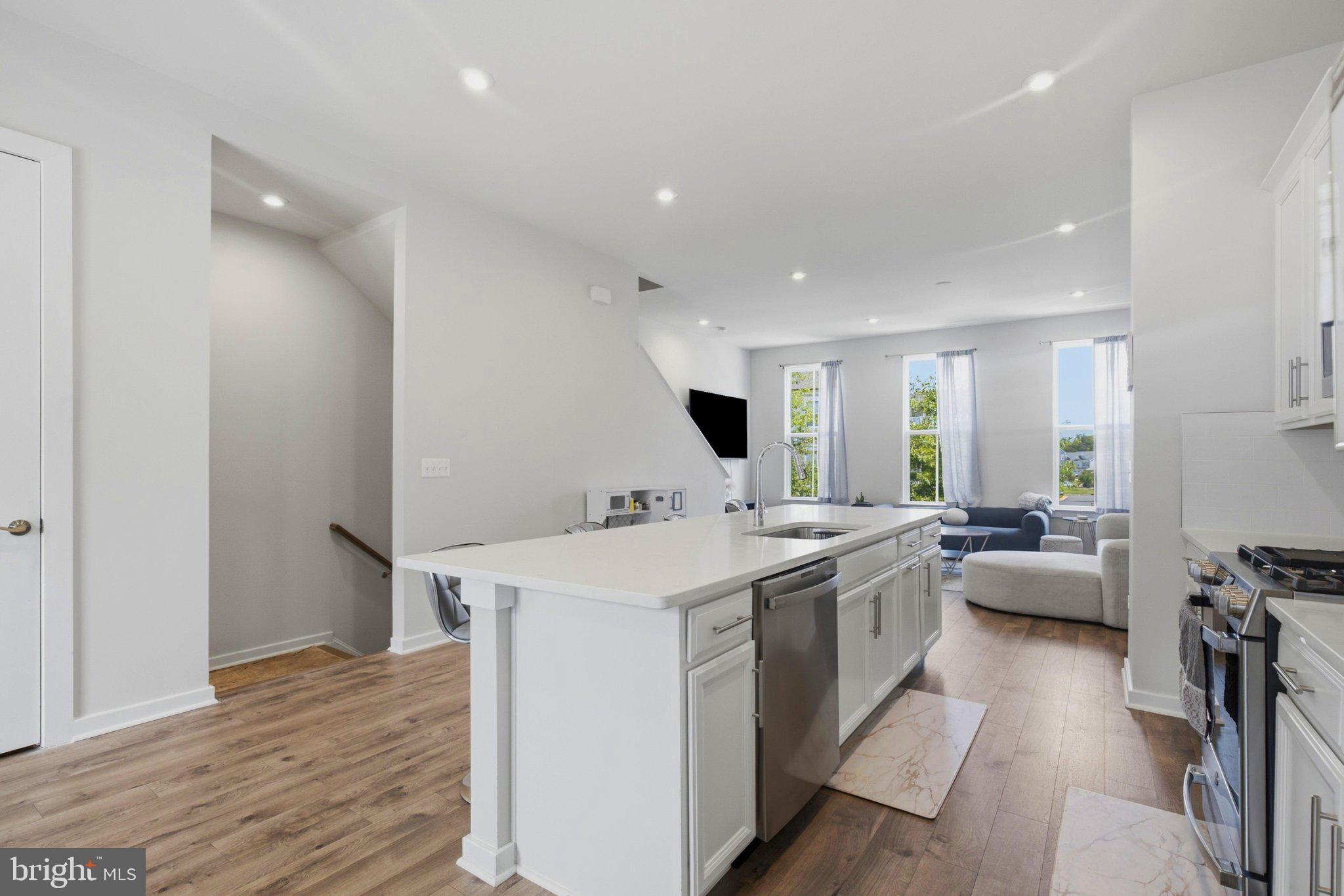 POTOMAC SHORES - Residential
