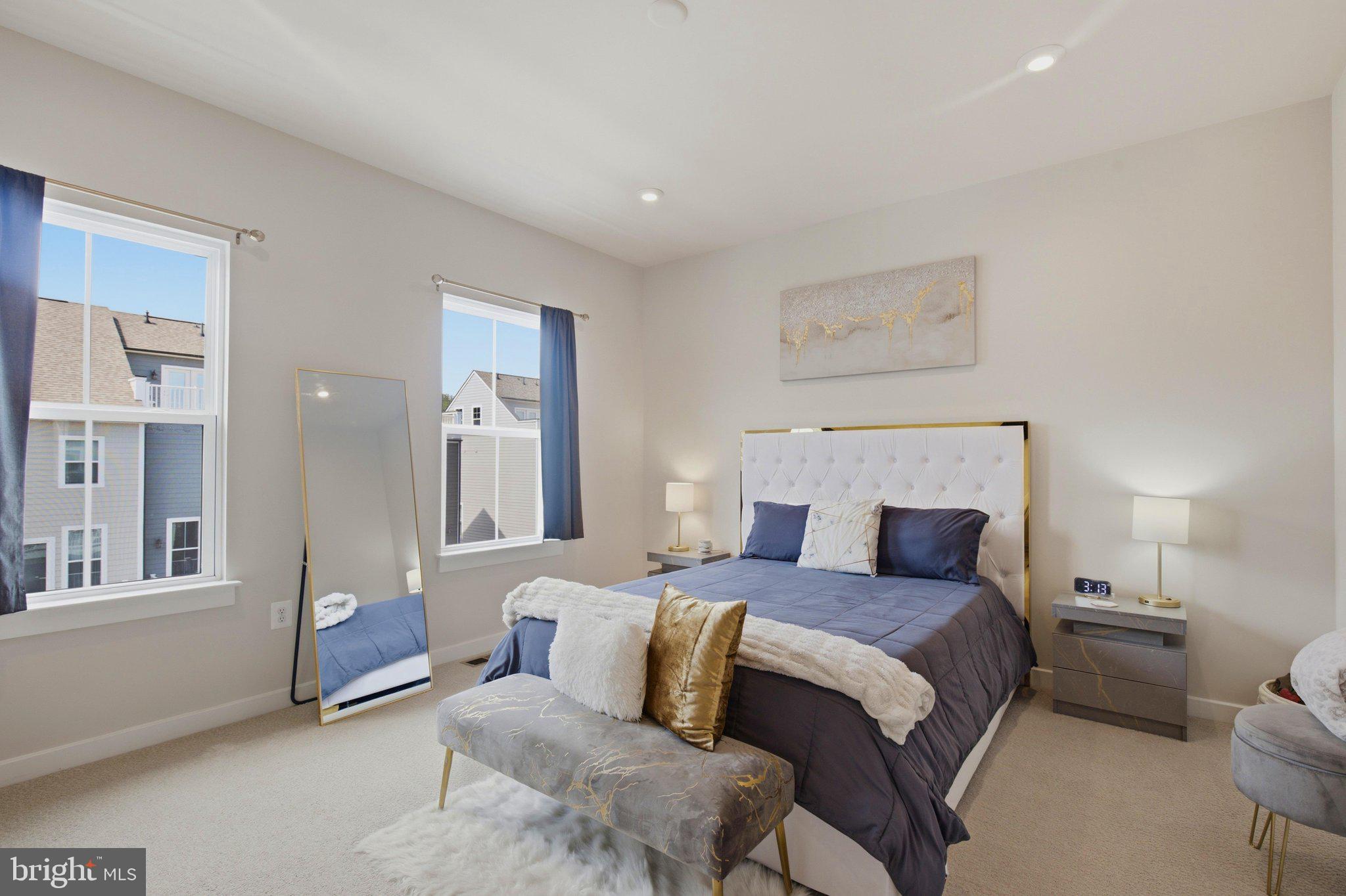 POTOMAC SHORES - Residential