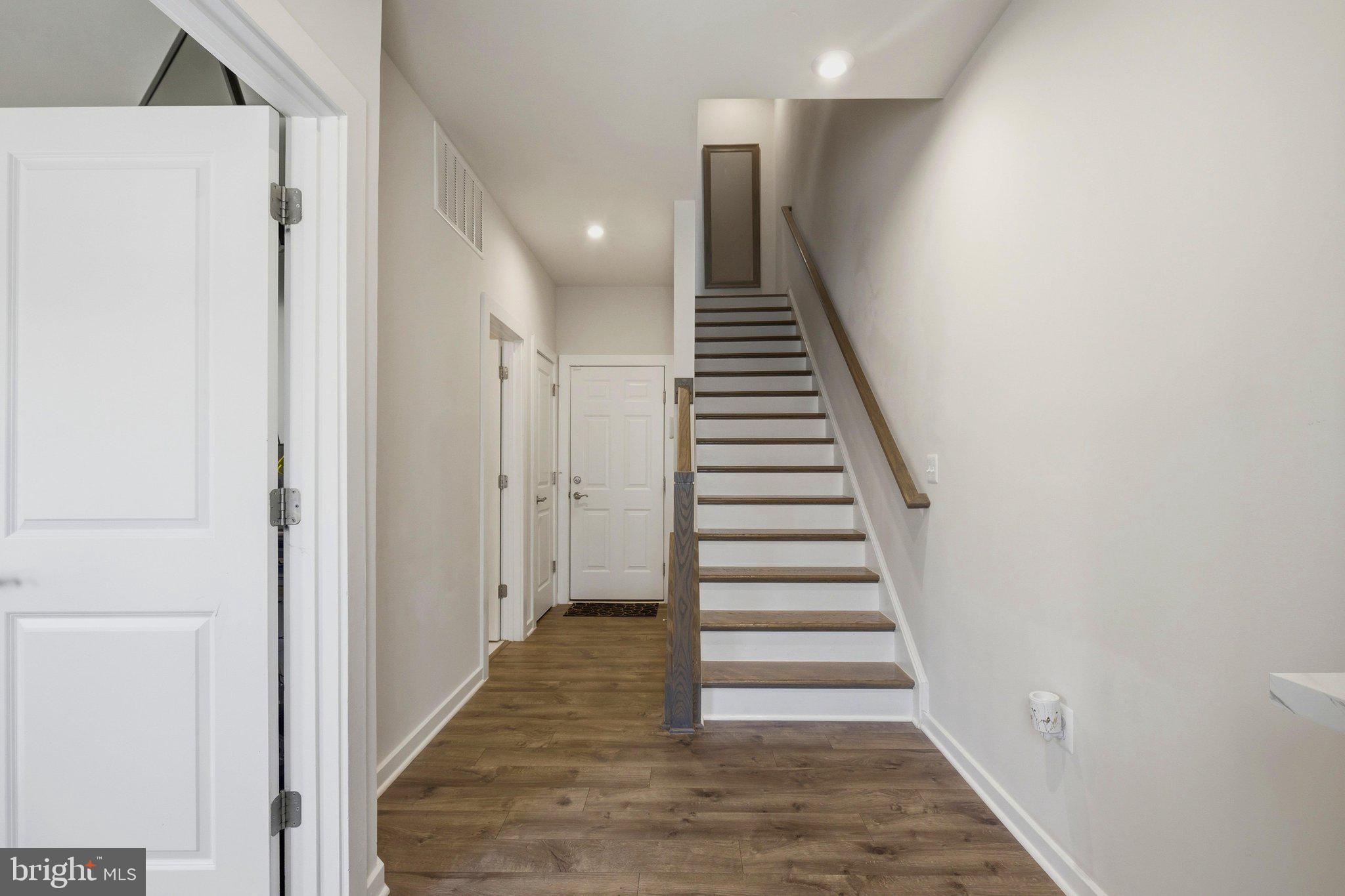 POTOMAC SHORES - Residential