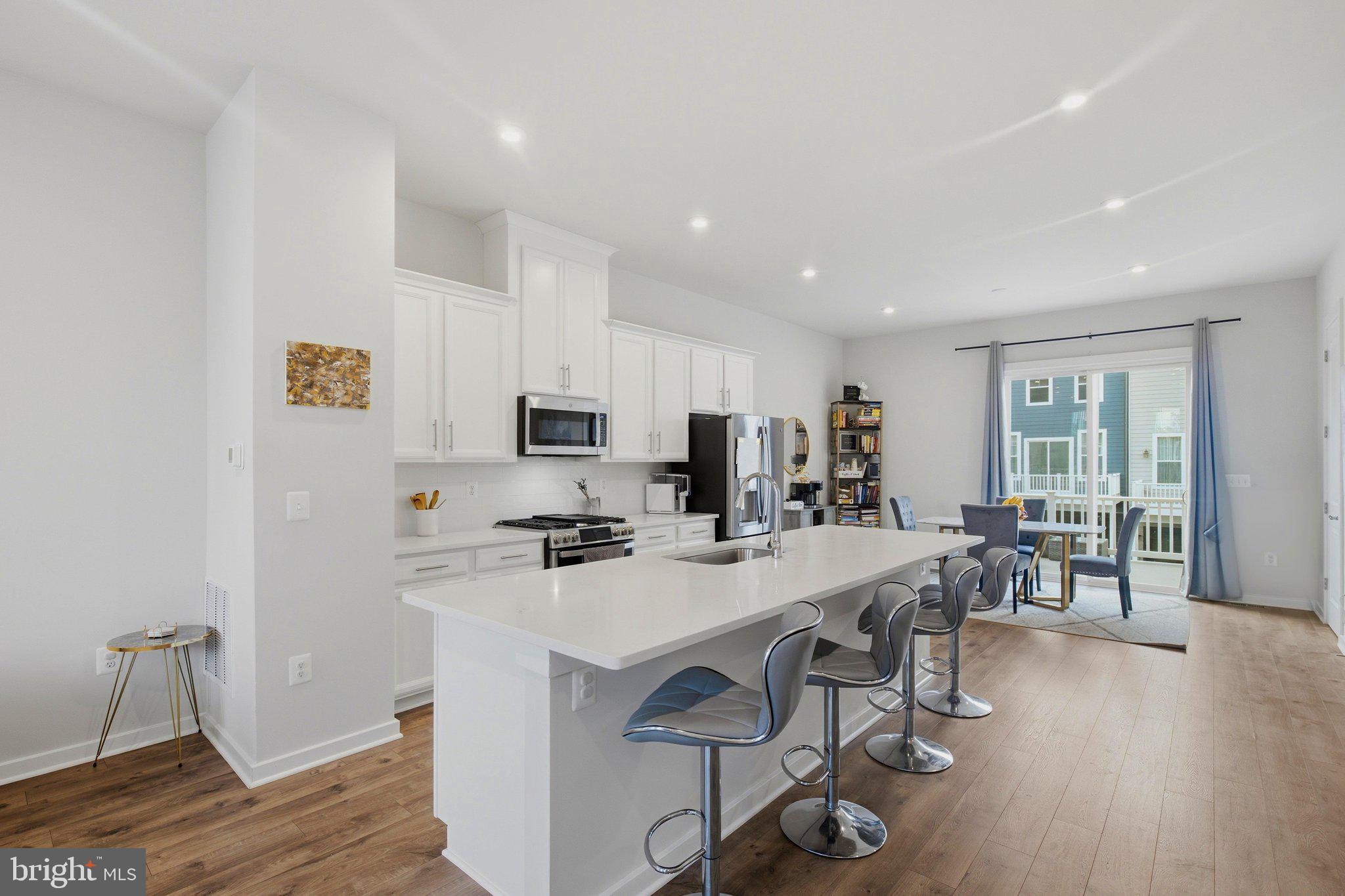 POTOMAC SHORES - Residential