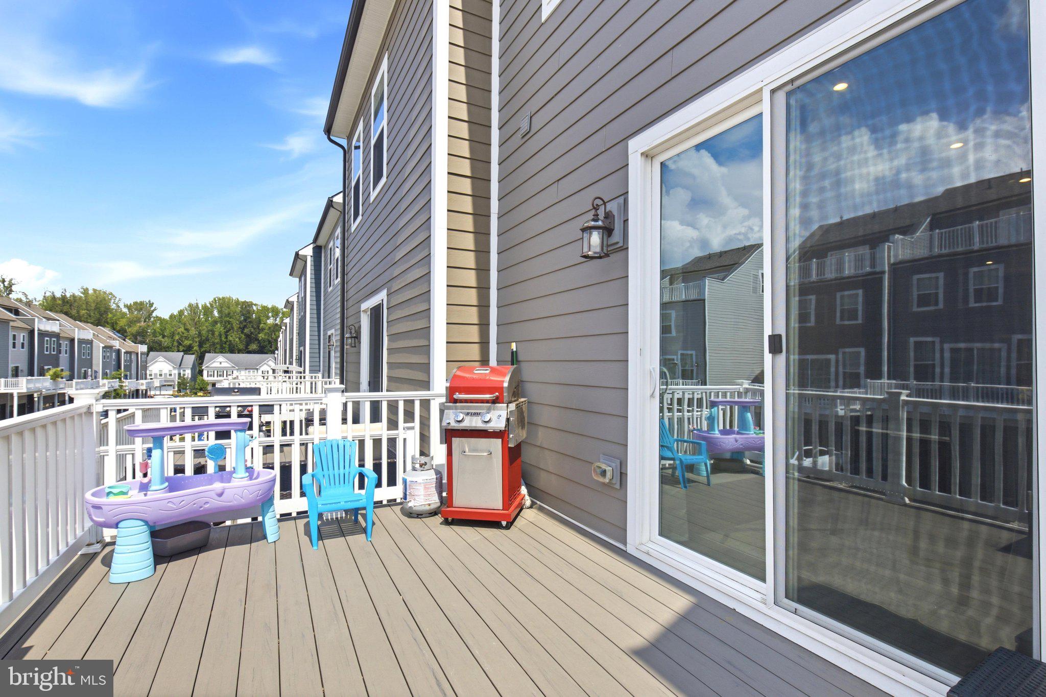 POTOMAC SHORES - Residential